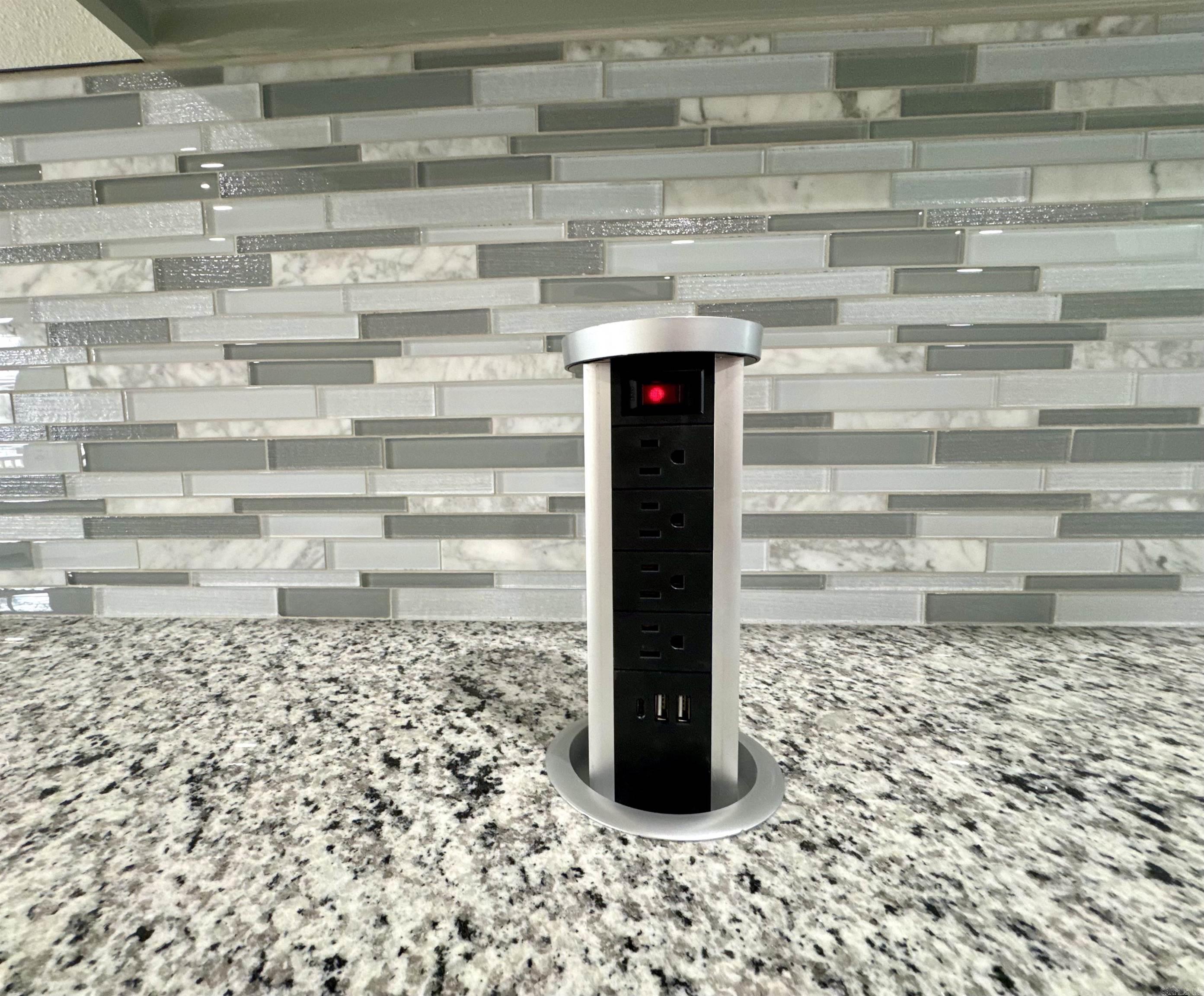 302 W Commerce St Morrilton, AR 72110