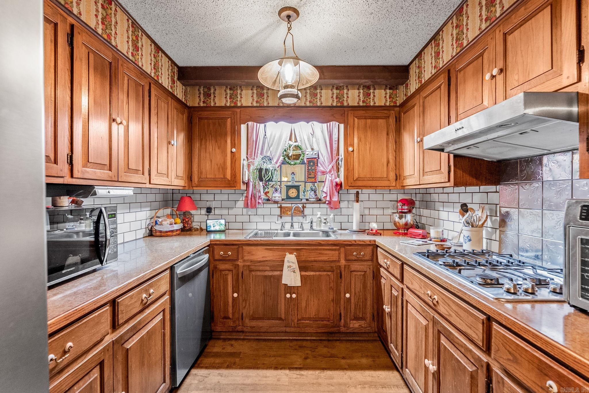 17 N Bolden  Guy, AR