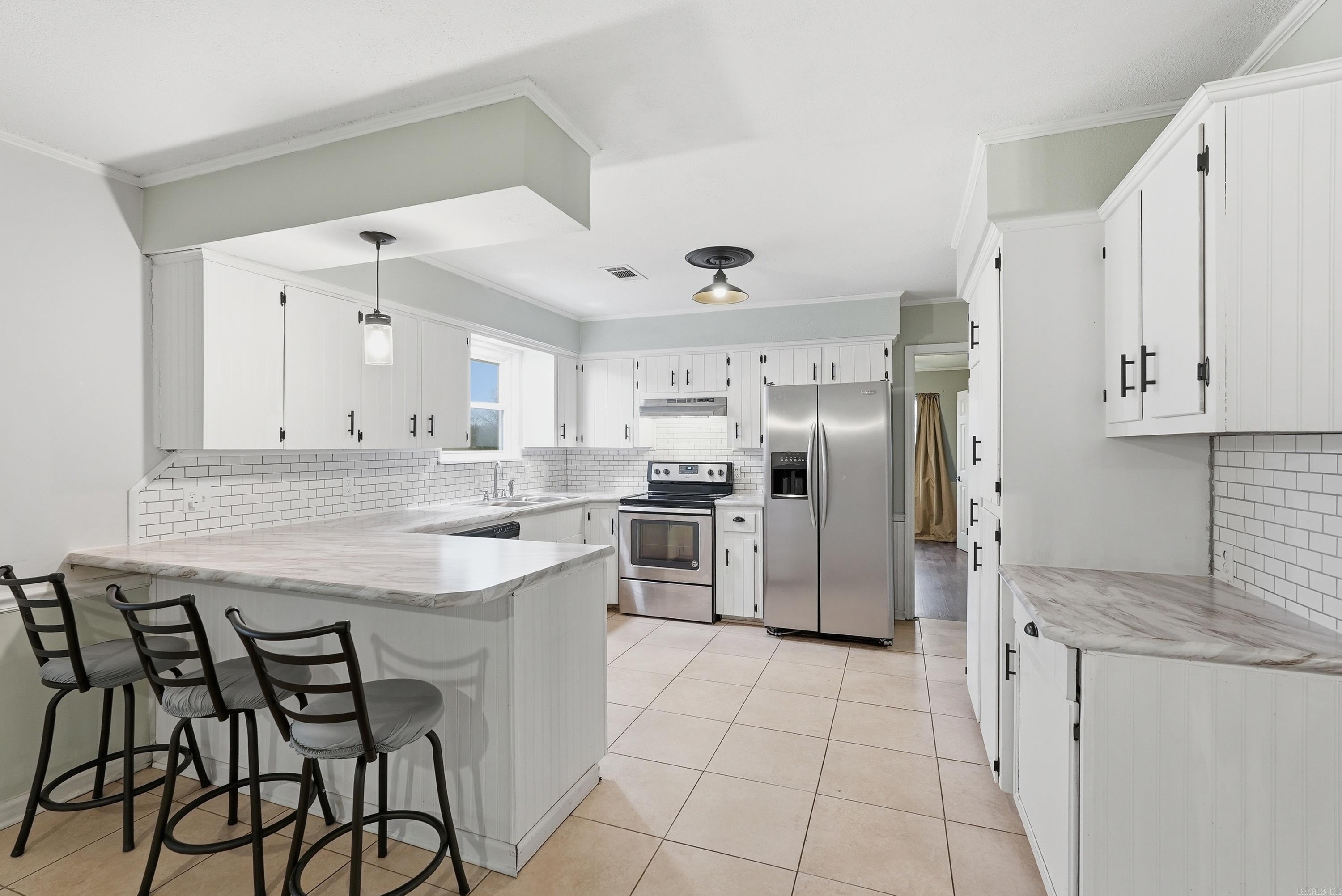 74 E Main  Greenbrier, AR