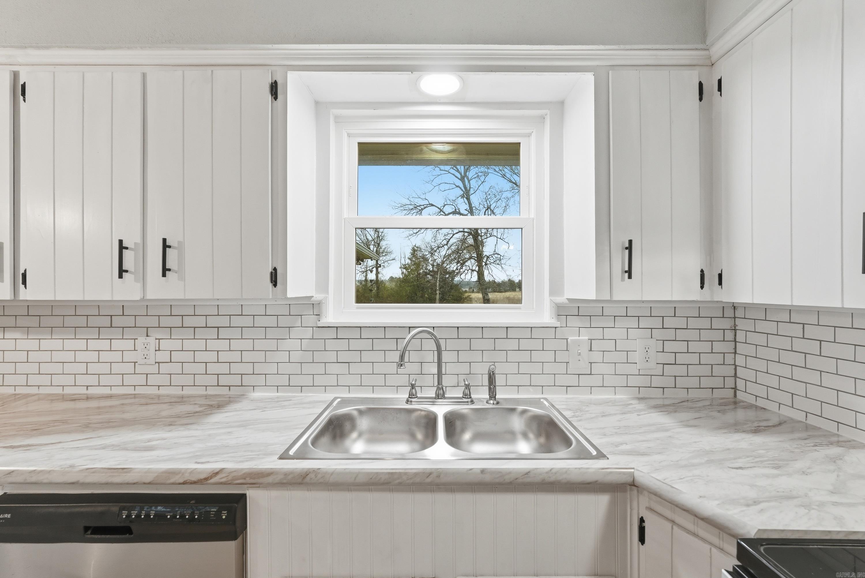 74 E Main  Greenbrier, AR