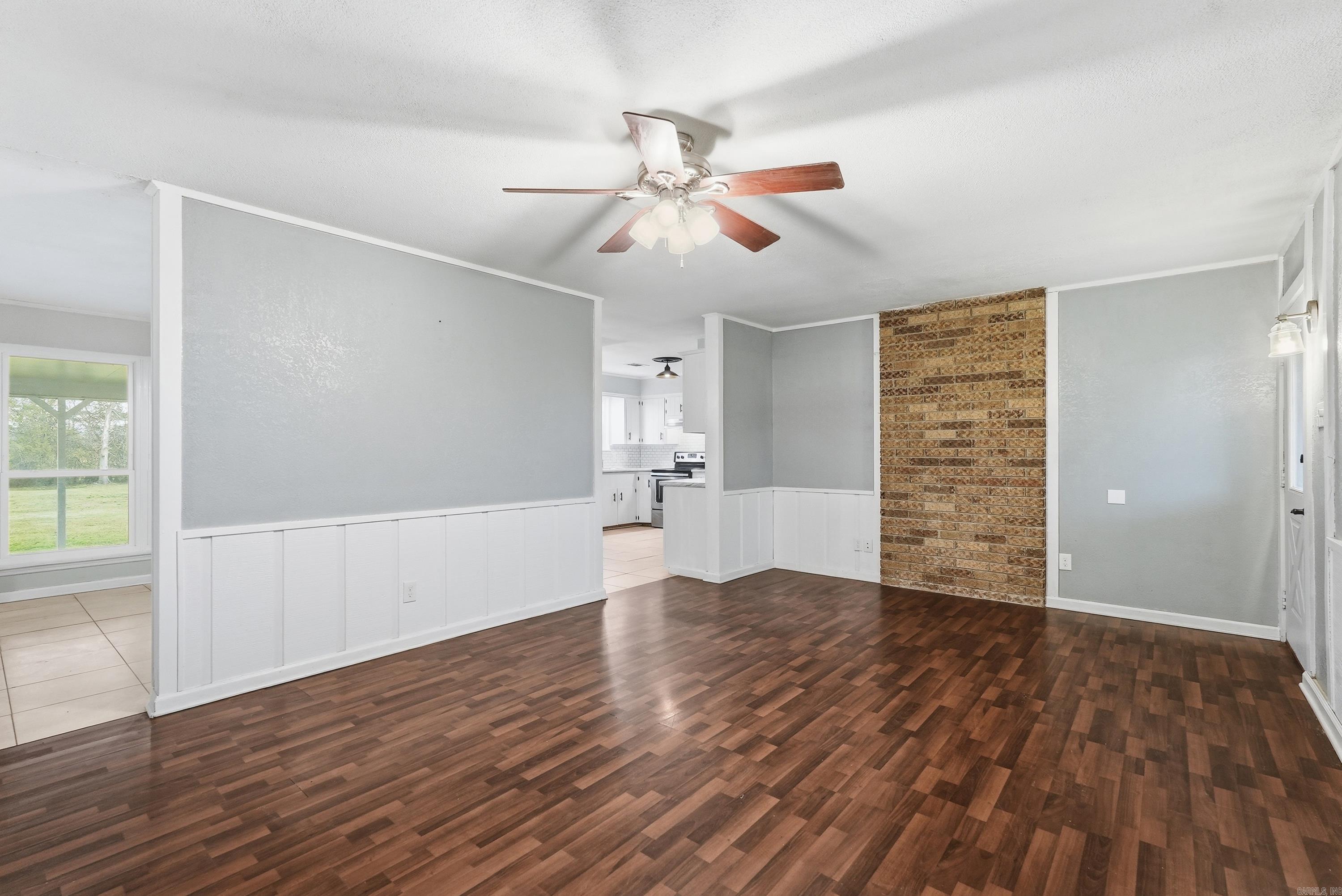 74 E Main  Greenbrier, AR