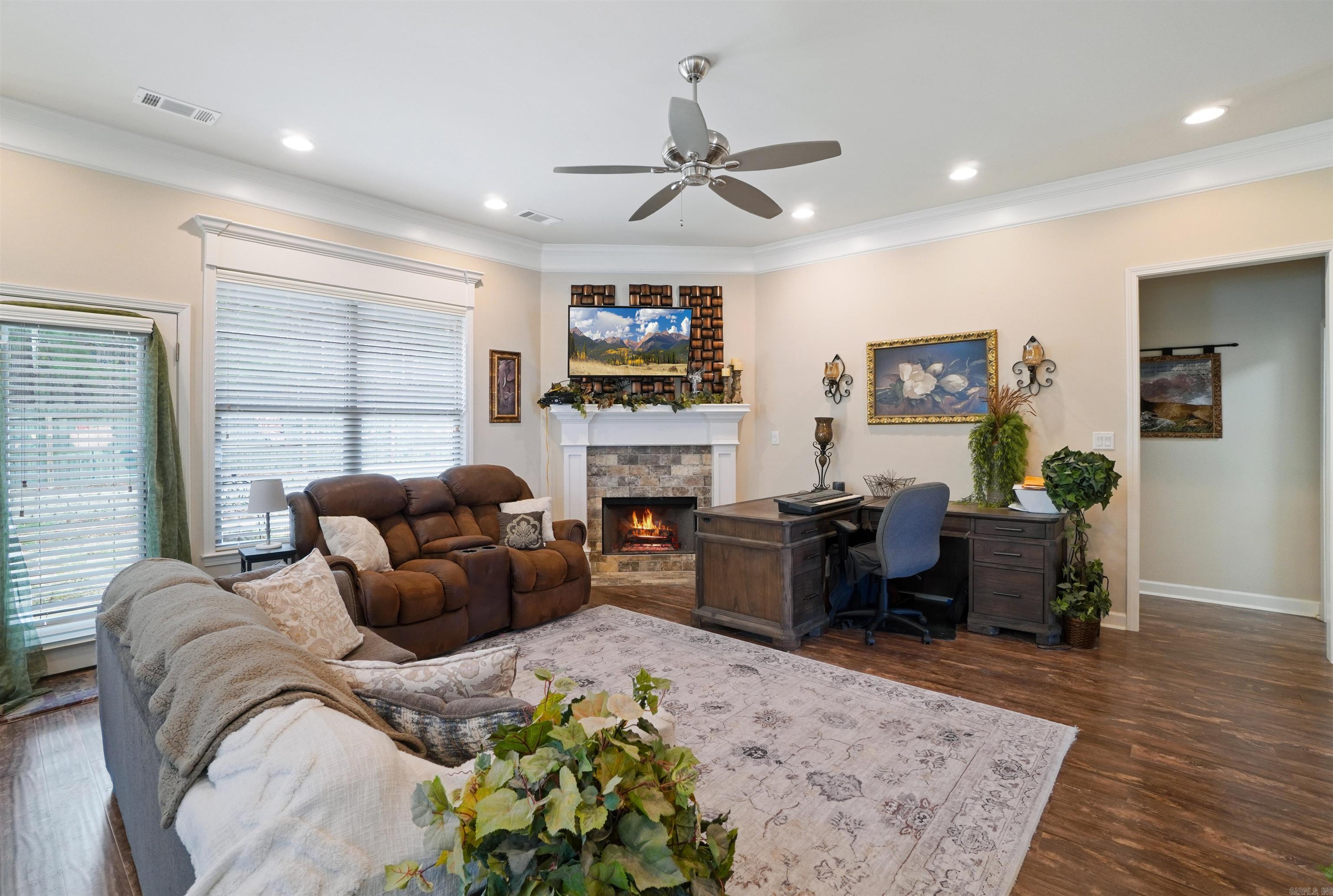 123 Nantucket  Maumelle, AR