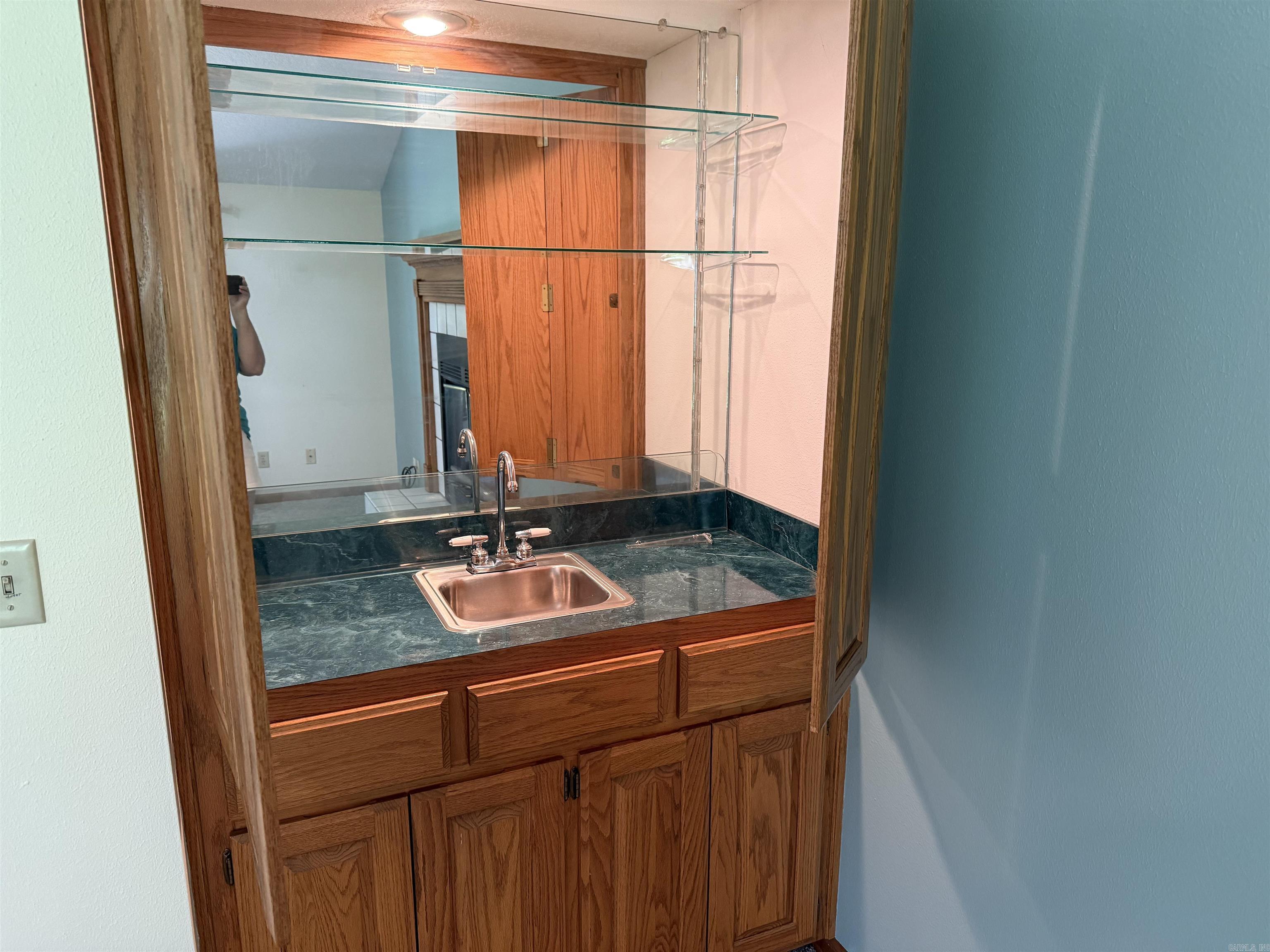 319 Snead Dr.  Fairfield Bay, AR