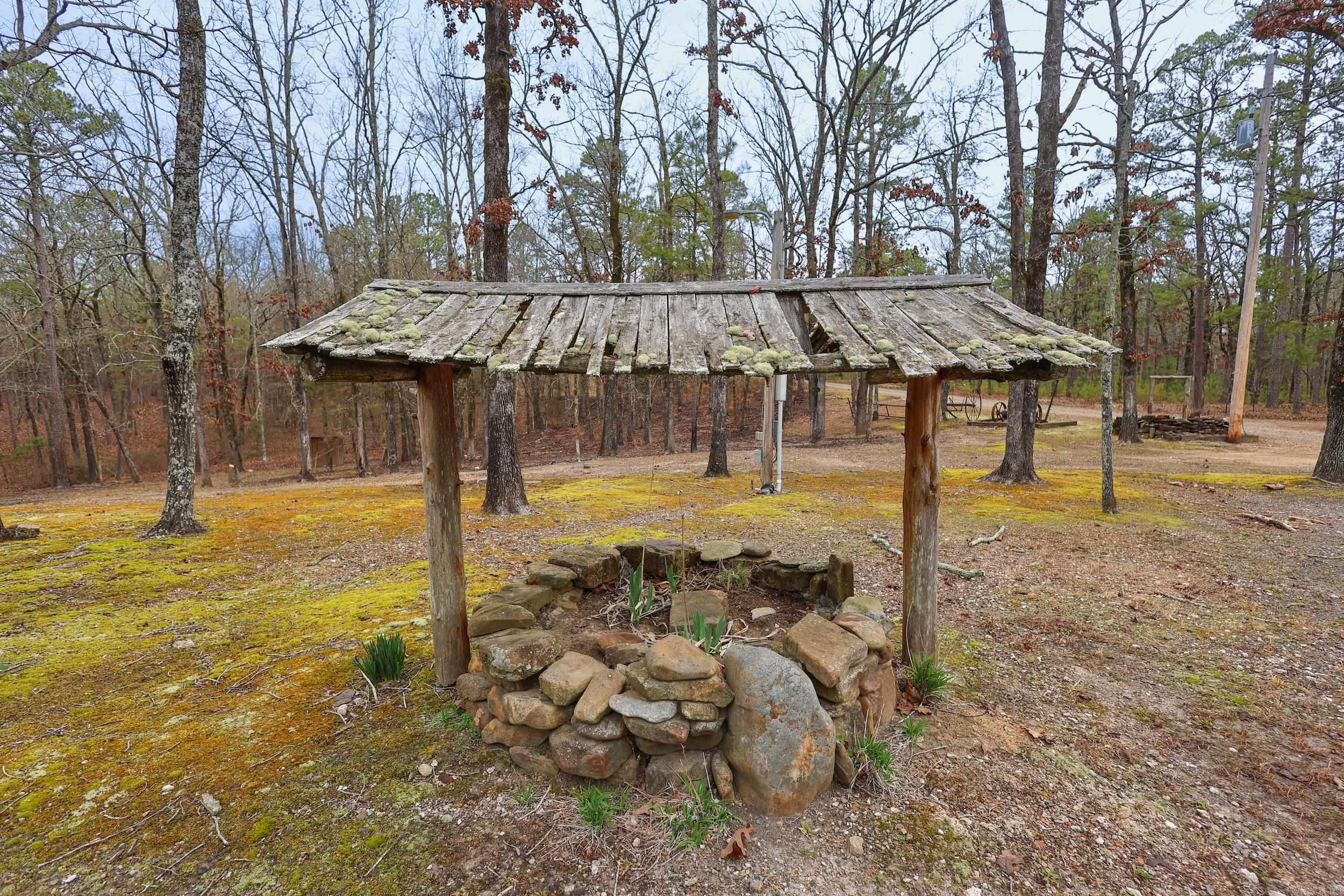 59 Easy  Mount Ida, AR