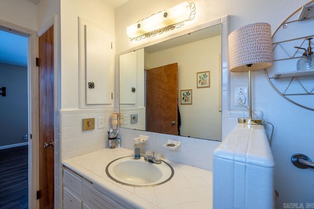 5350 W Heber Springs  Quitman, AR