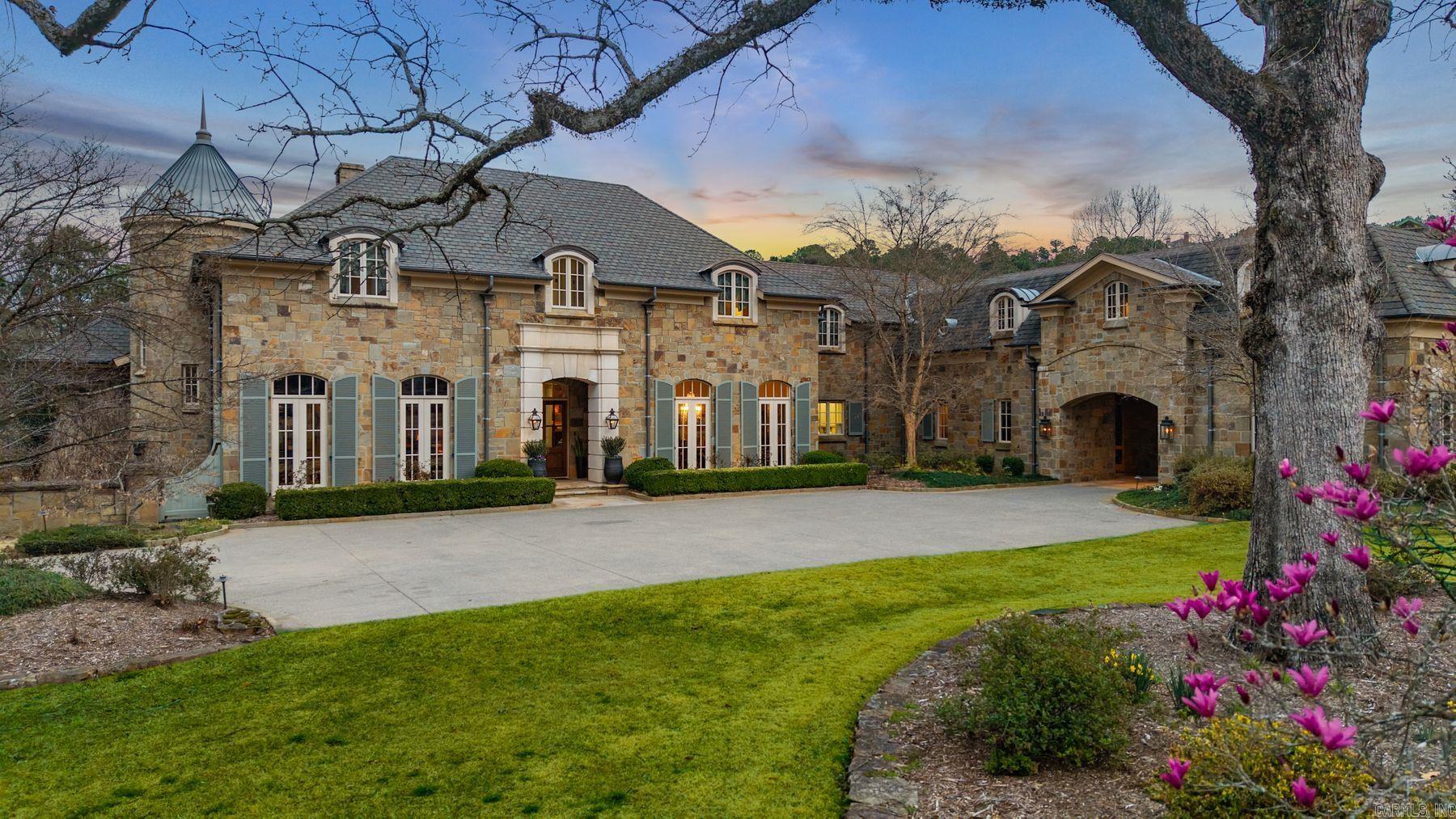 19 Spring Valley Ln  Little Rock, AR