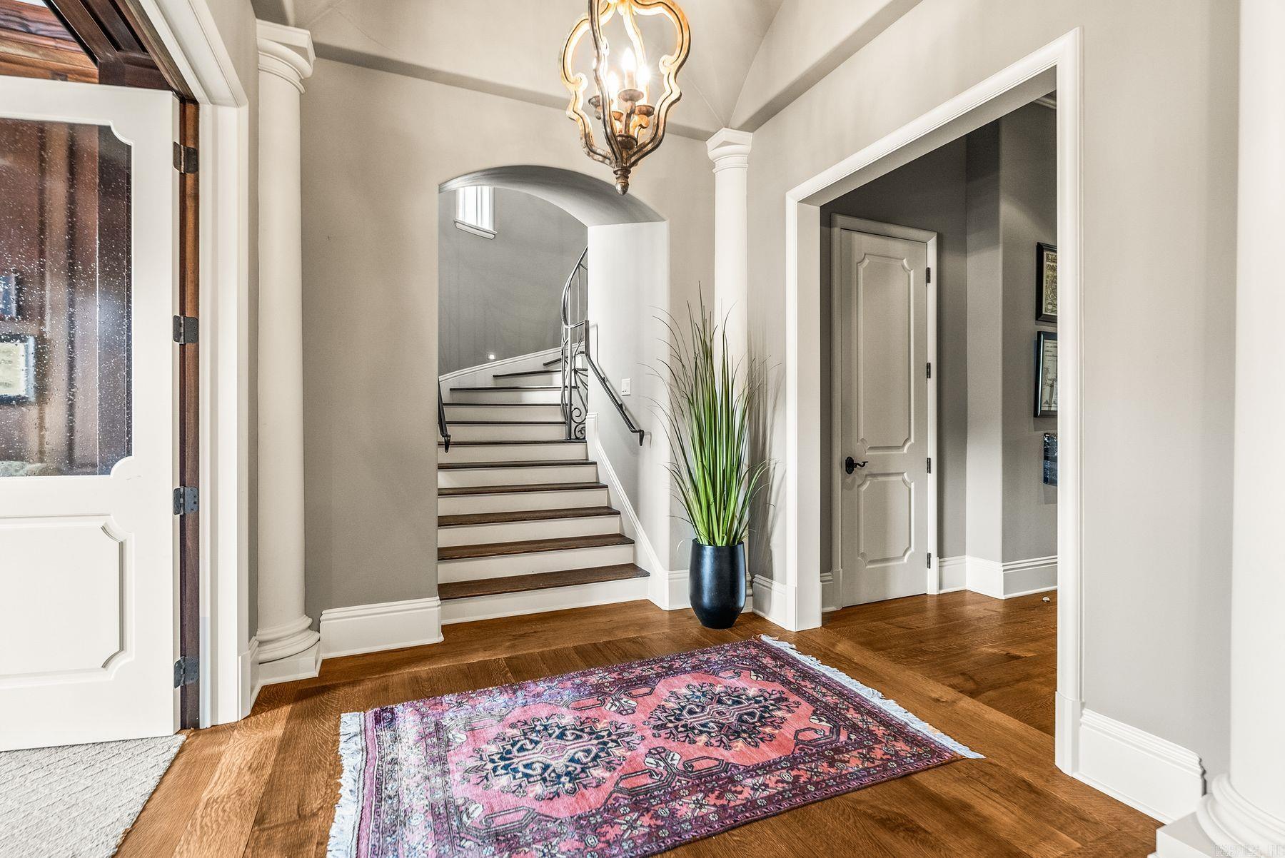 19 Spring Valley Ln  Little Rock, AR