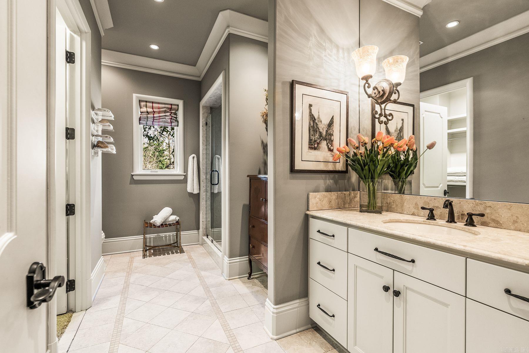 19 Spring Valley Ln  Little Rock, AR