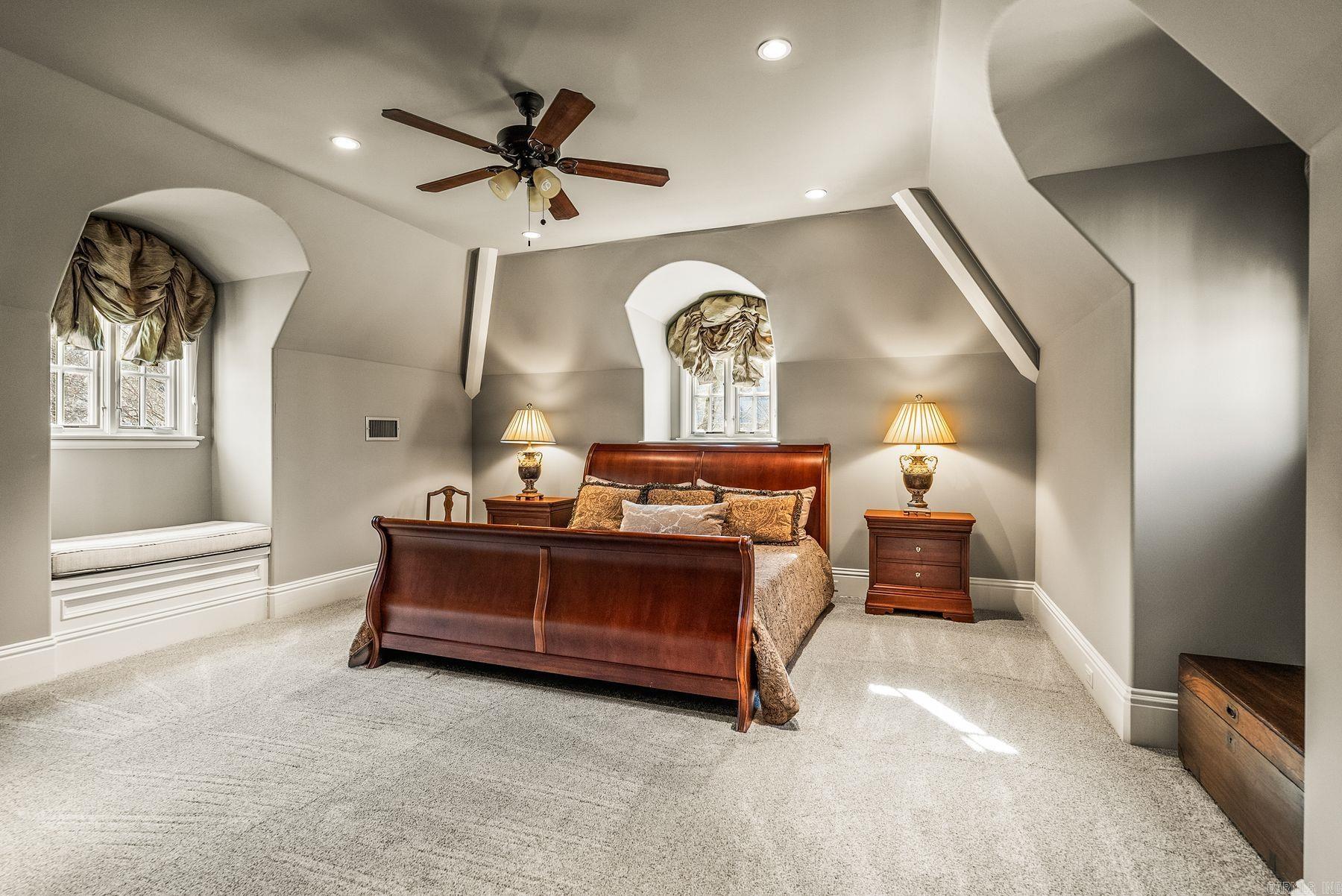 19 Spring Valley Ln  Little Rock, AR