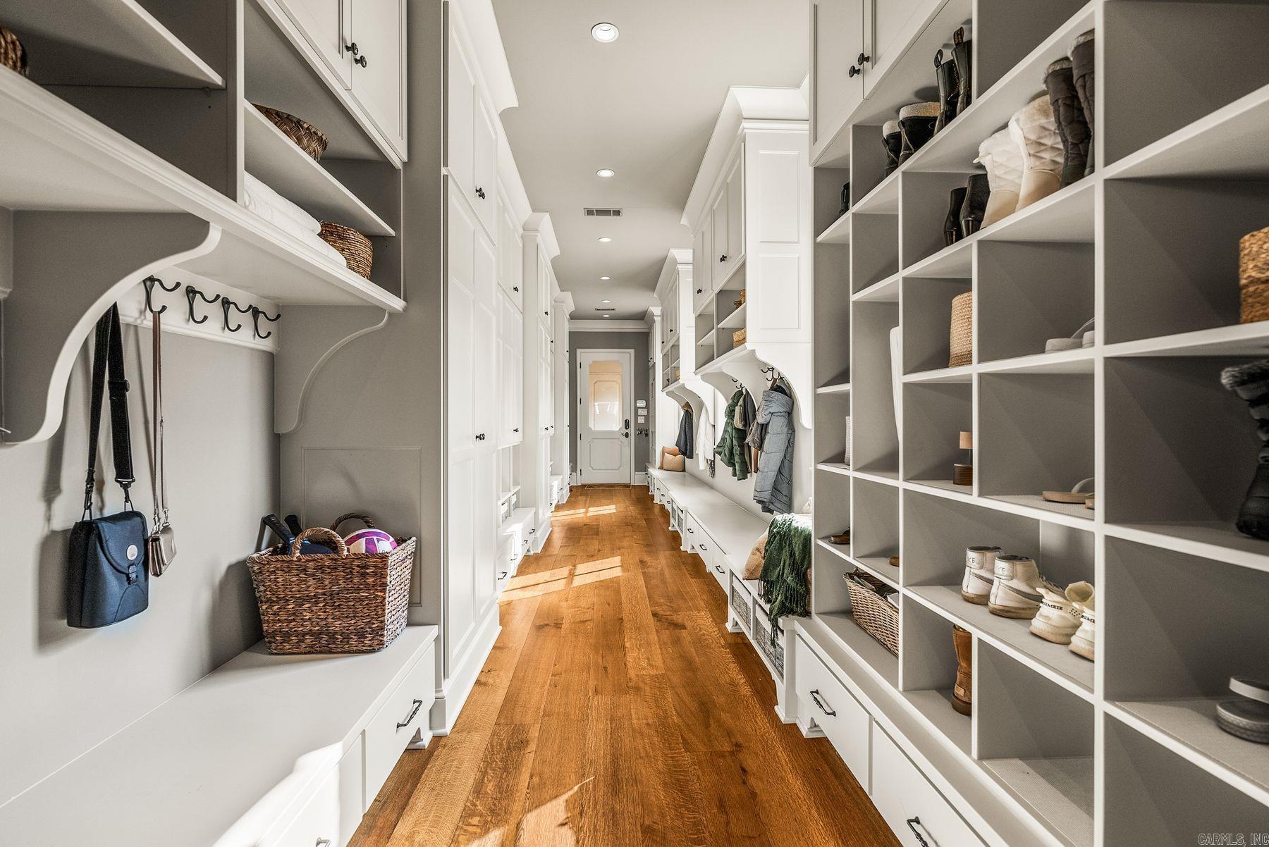 19 Spring Valley Ln  Little Rock, AR