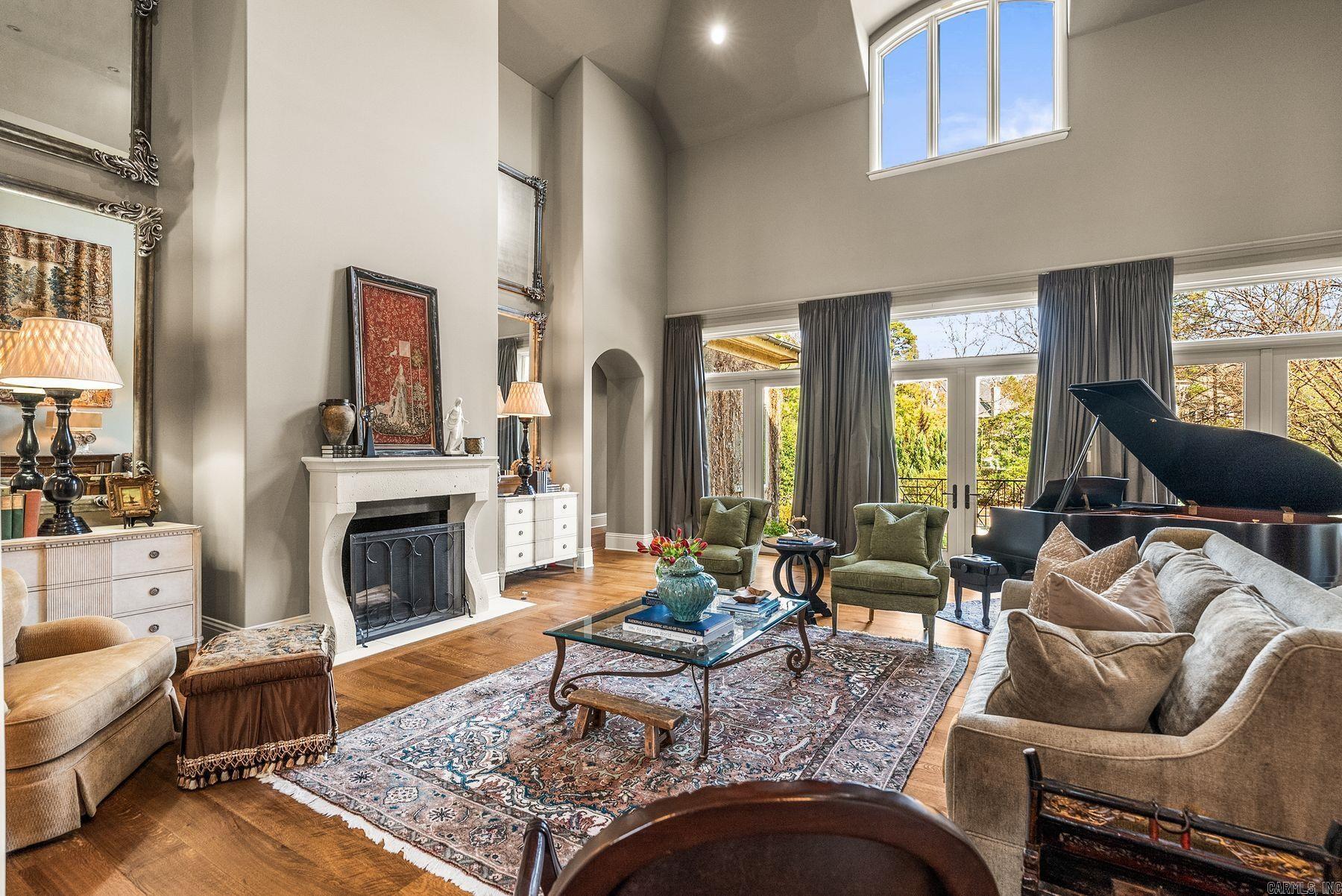 19 Spring Valley Ln  Little Rock, AR