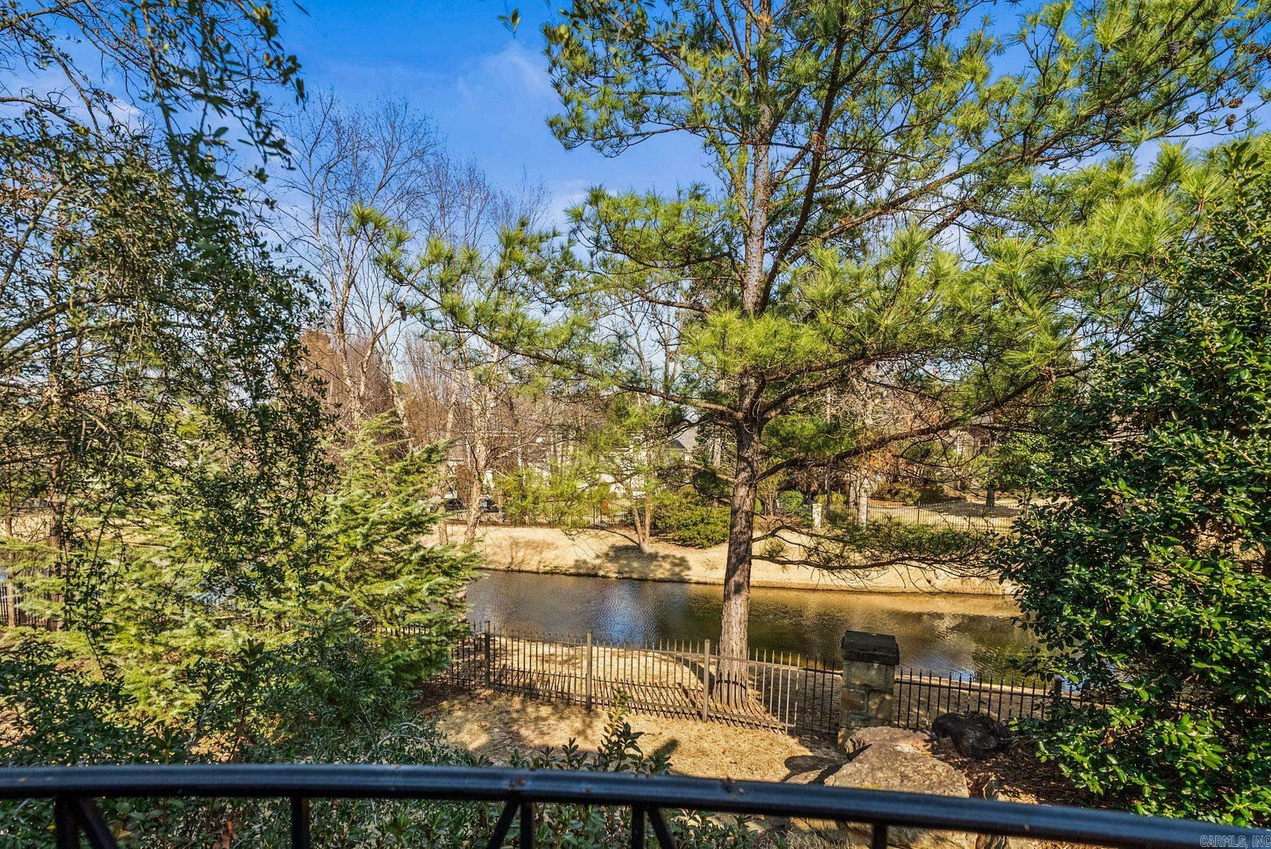 19 Spring Valley Ln  Little Rock, AR