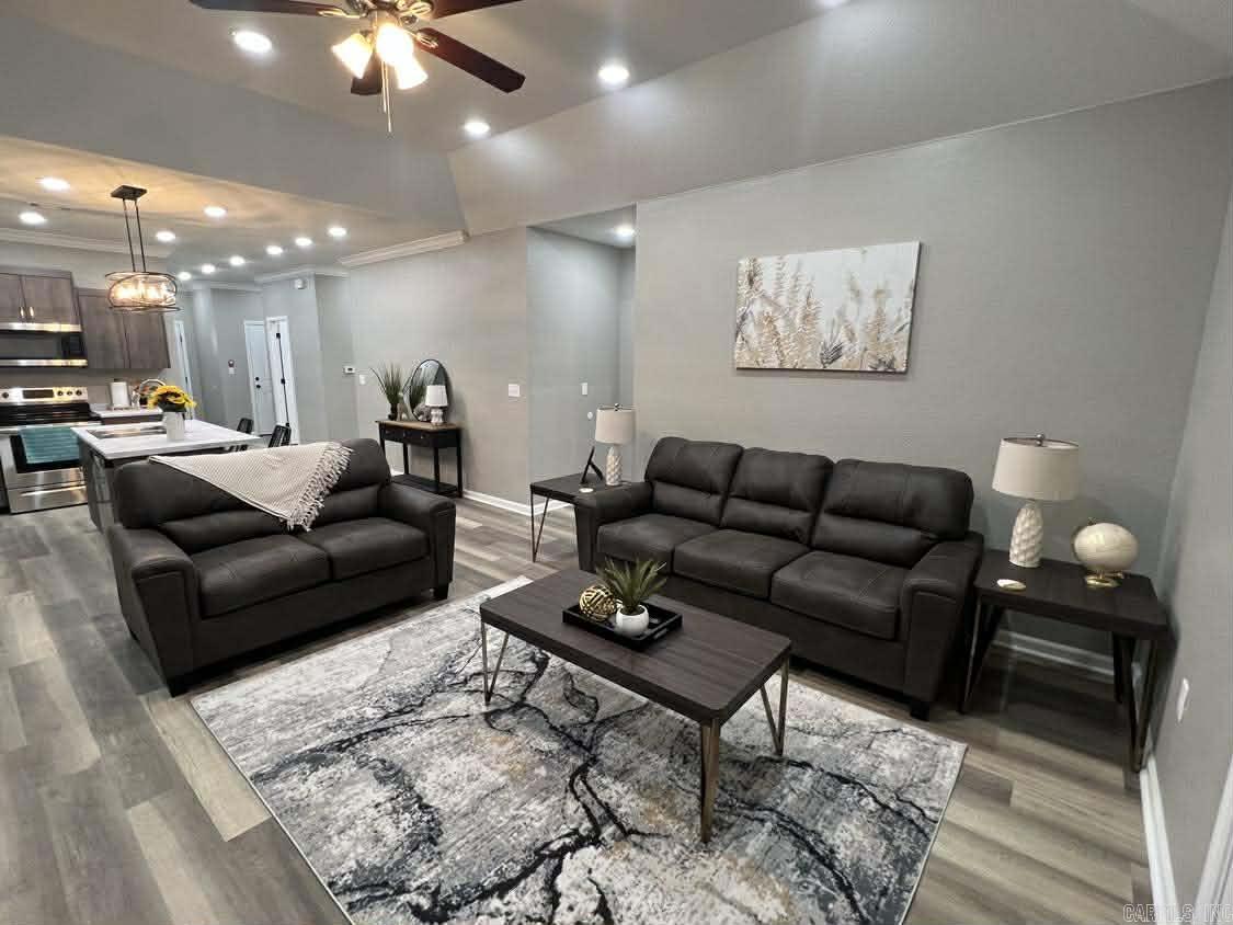 319 N High  Heber Springs, AR