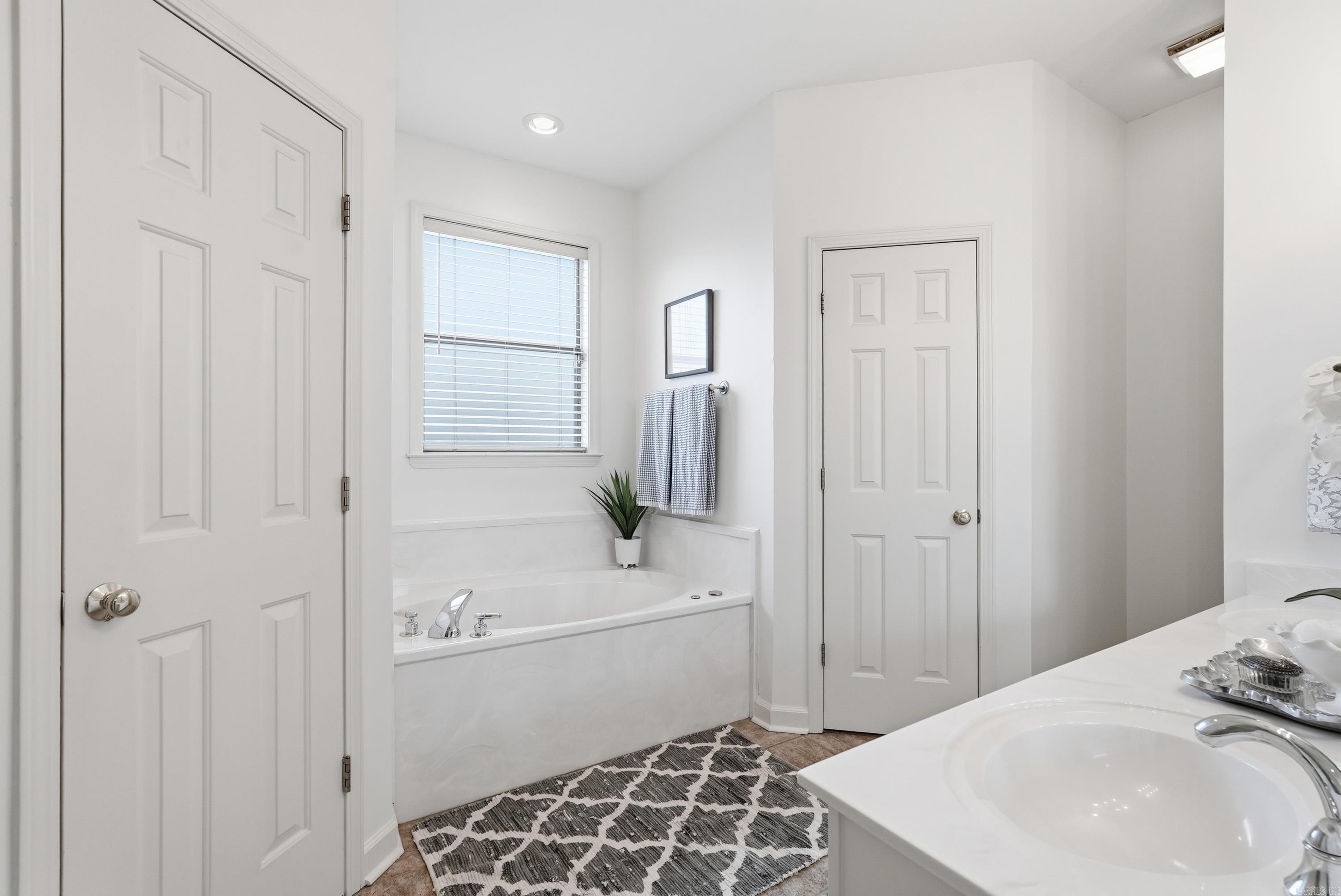 10 Chicot  Maumelle, AR