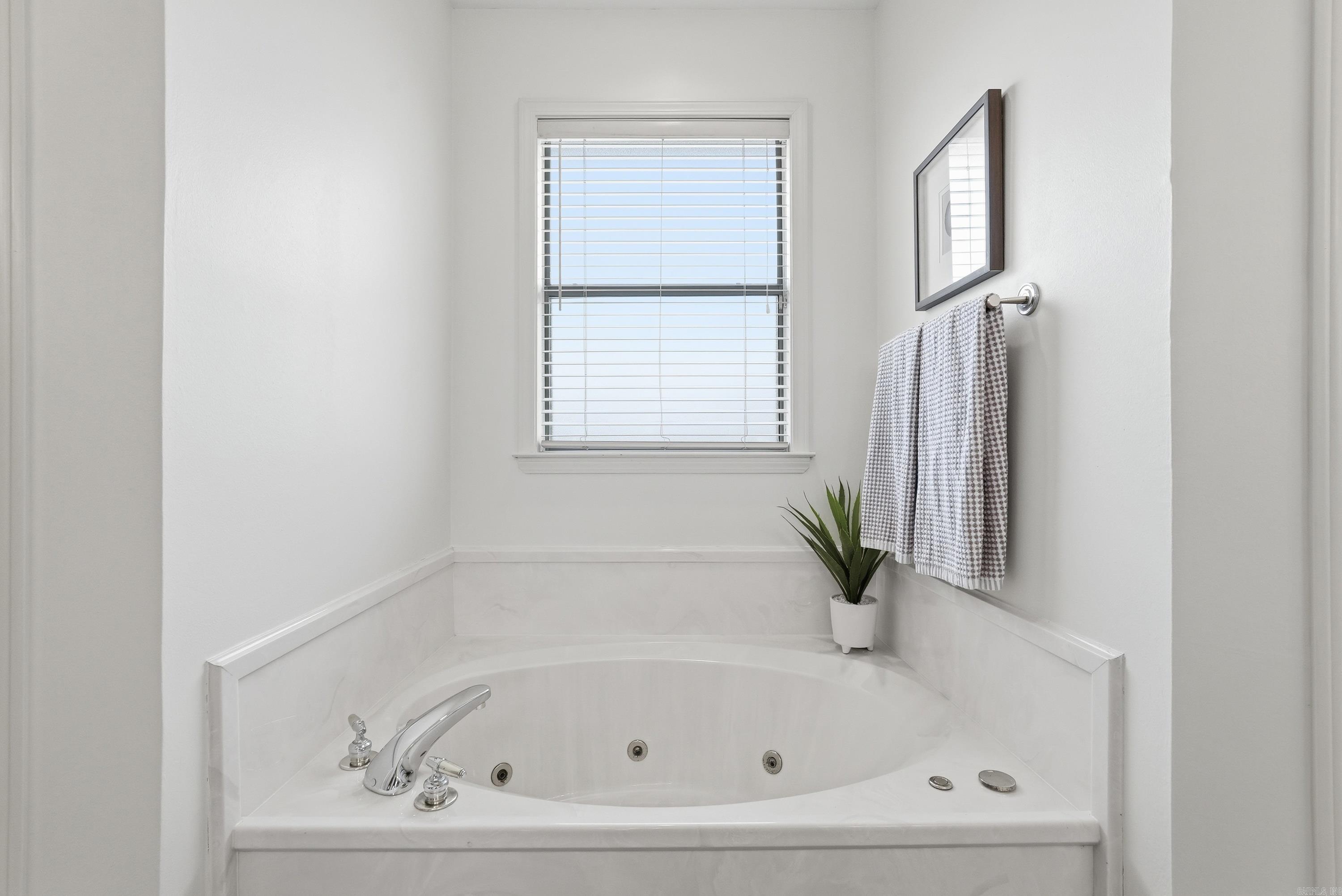 10 Chicot  Maumelle, AR