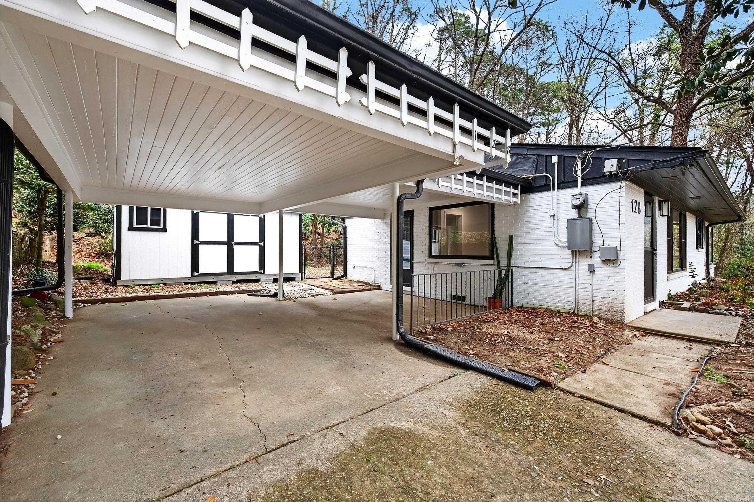 128 Cove  Hot Springs, AR