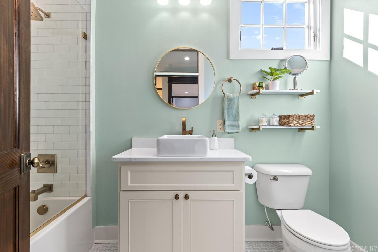 500 Valentine  Little Rock, AR