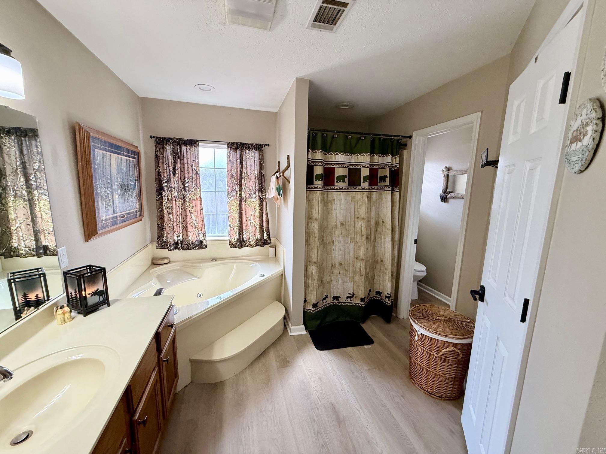 21 Treasure Creek  Greenbrier, AR