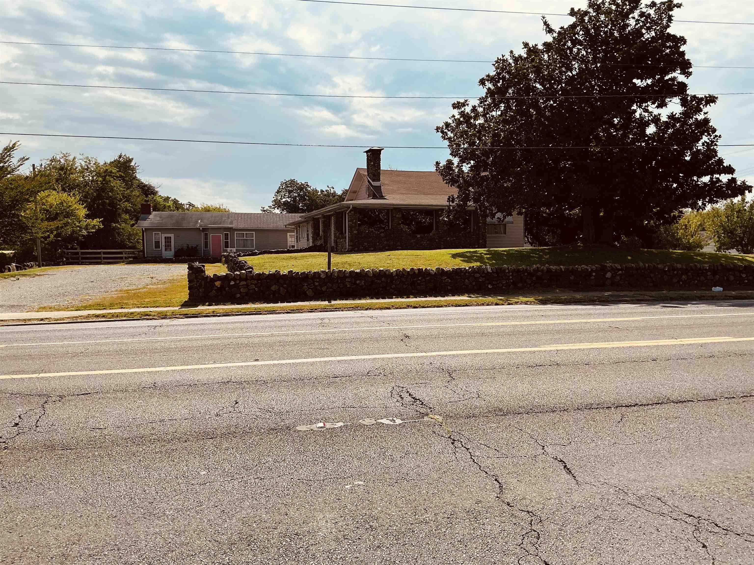 1711 Central  Hot Springs, AR