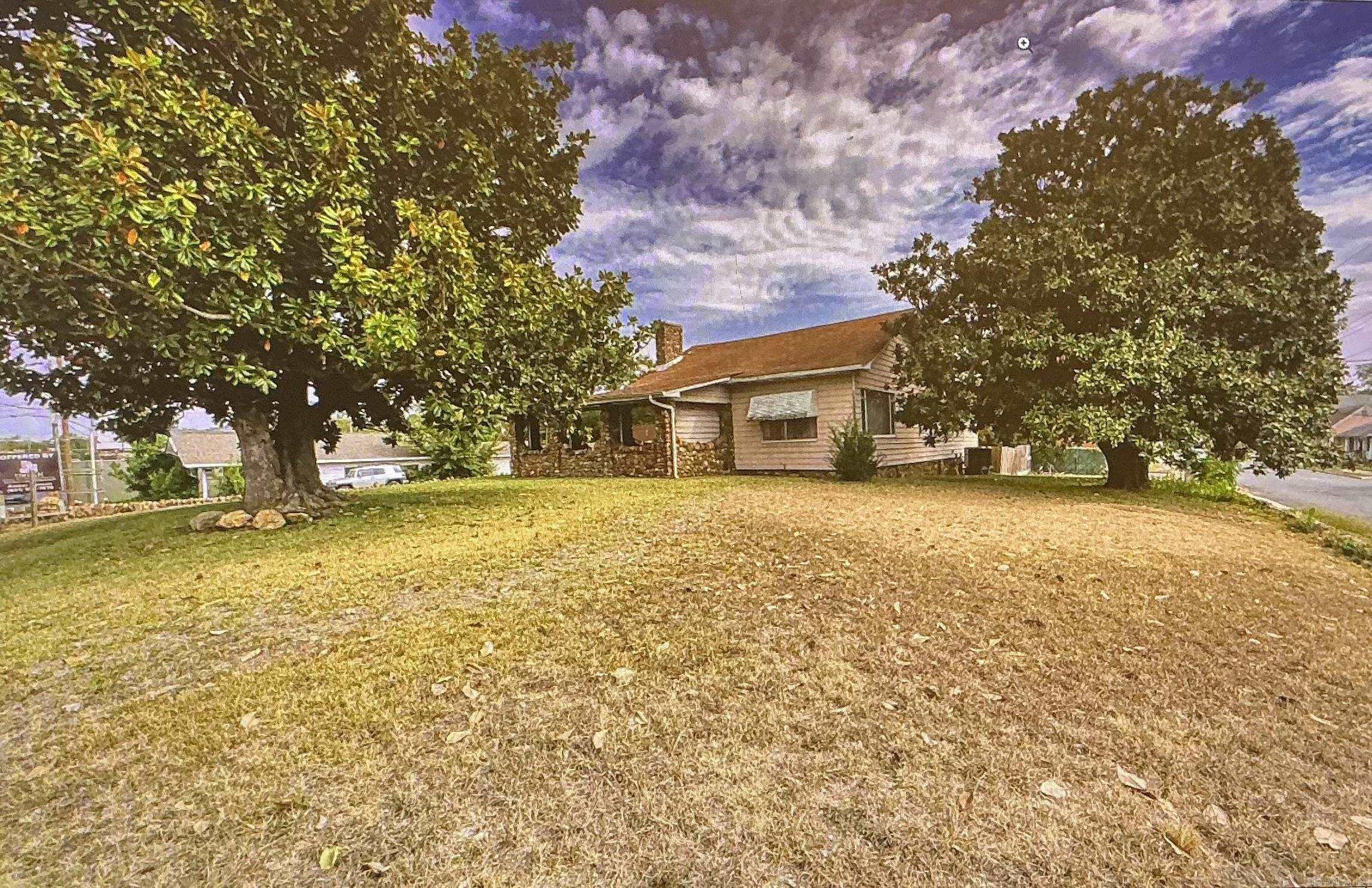 1711 Central  Hot Springs, AR