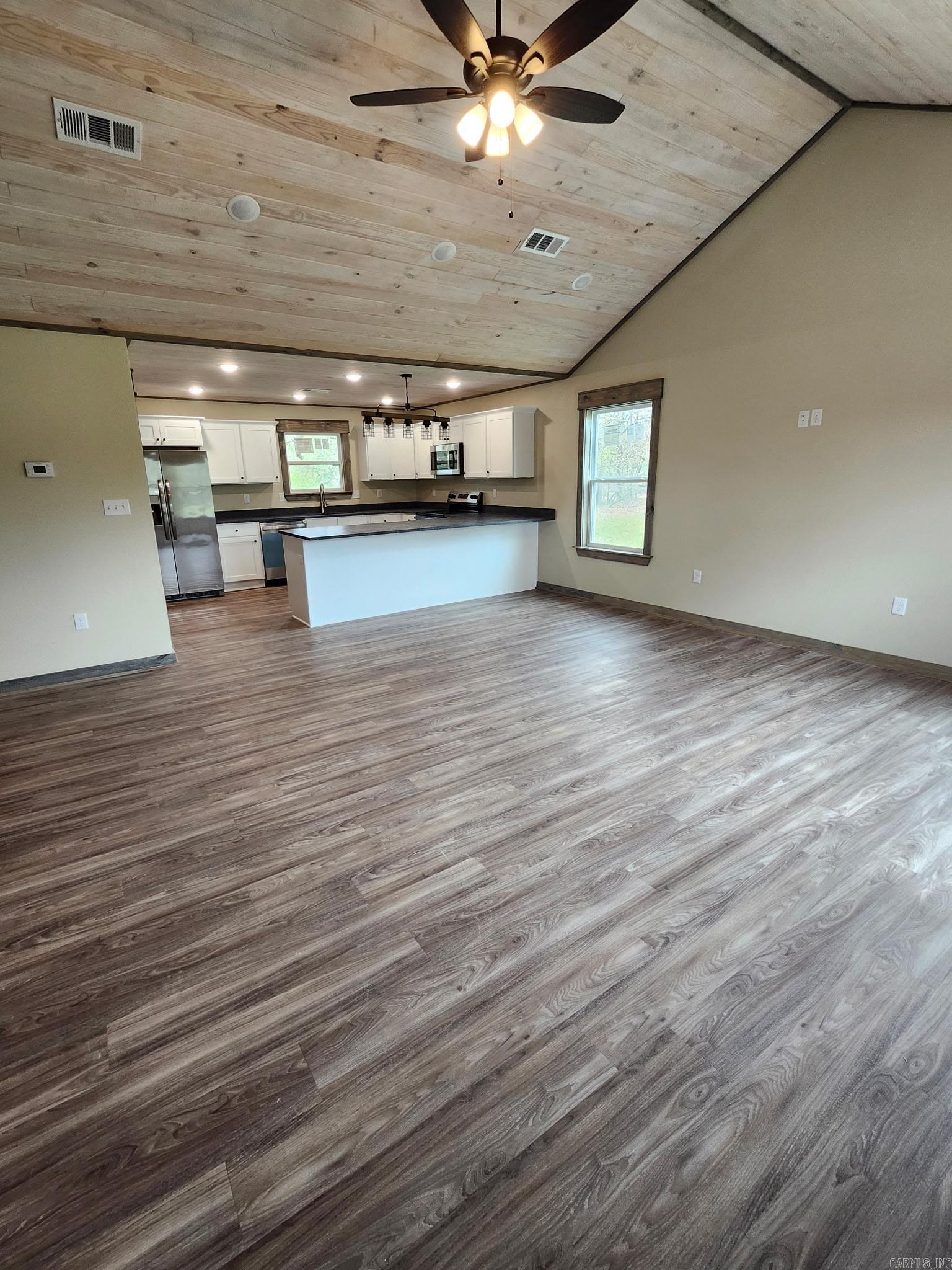 293 Unit B Cypert's Bluff Rd. Searcy, AR 72143