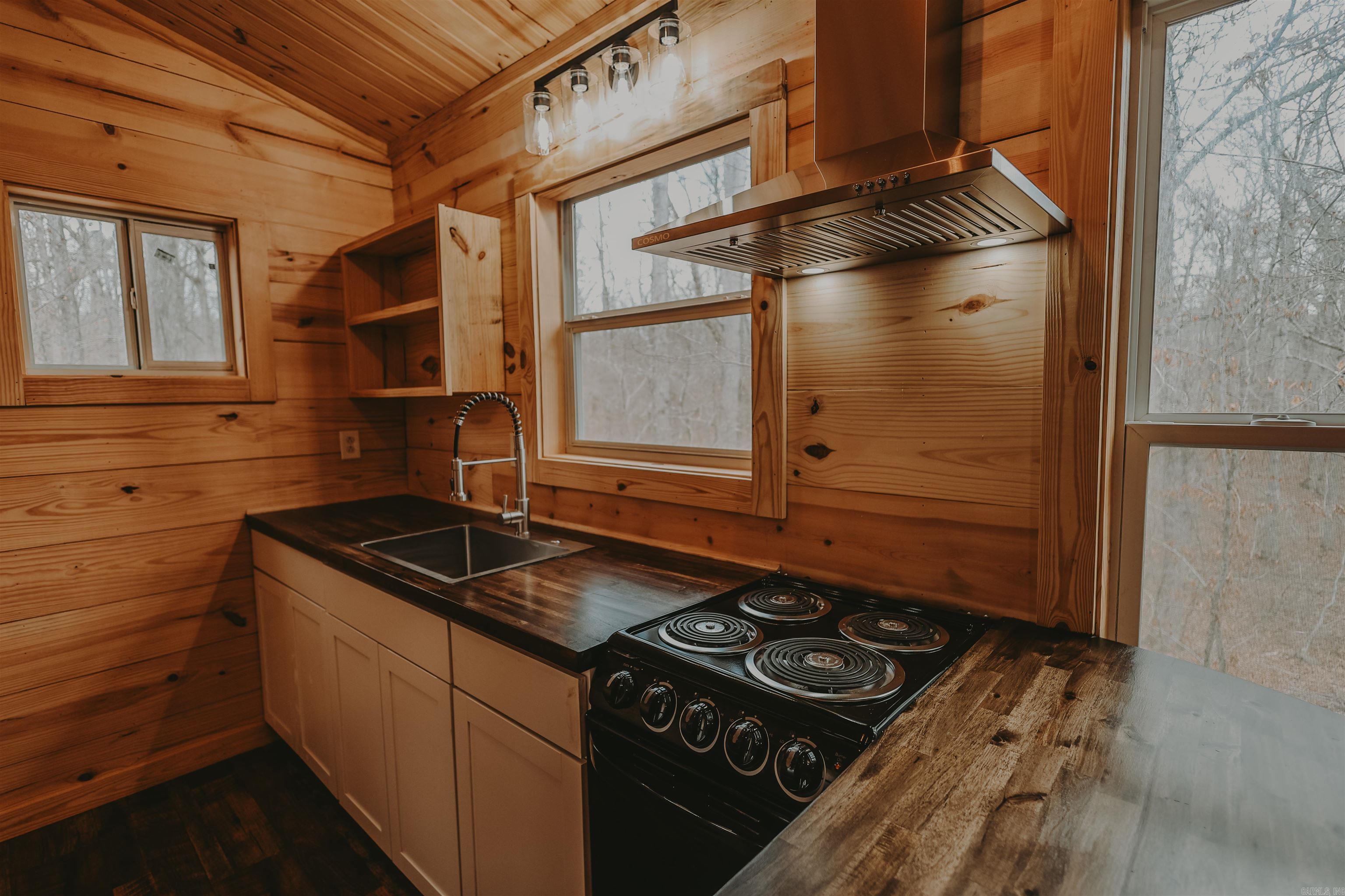 195 Bearce  Mount Ida, AR