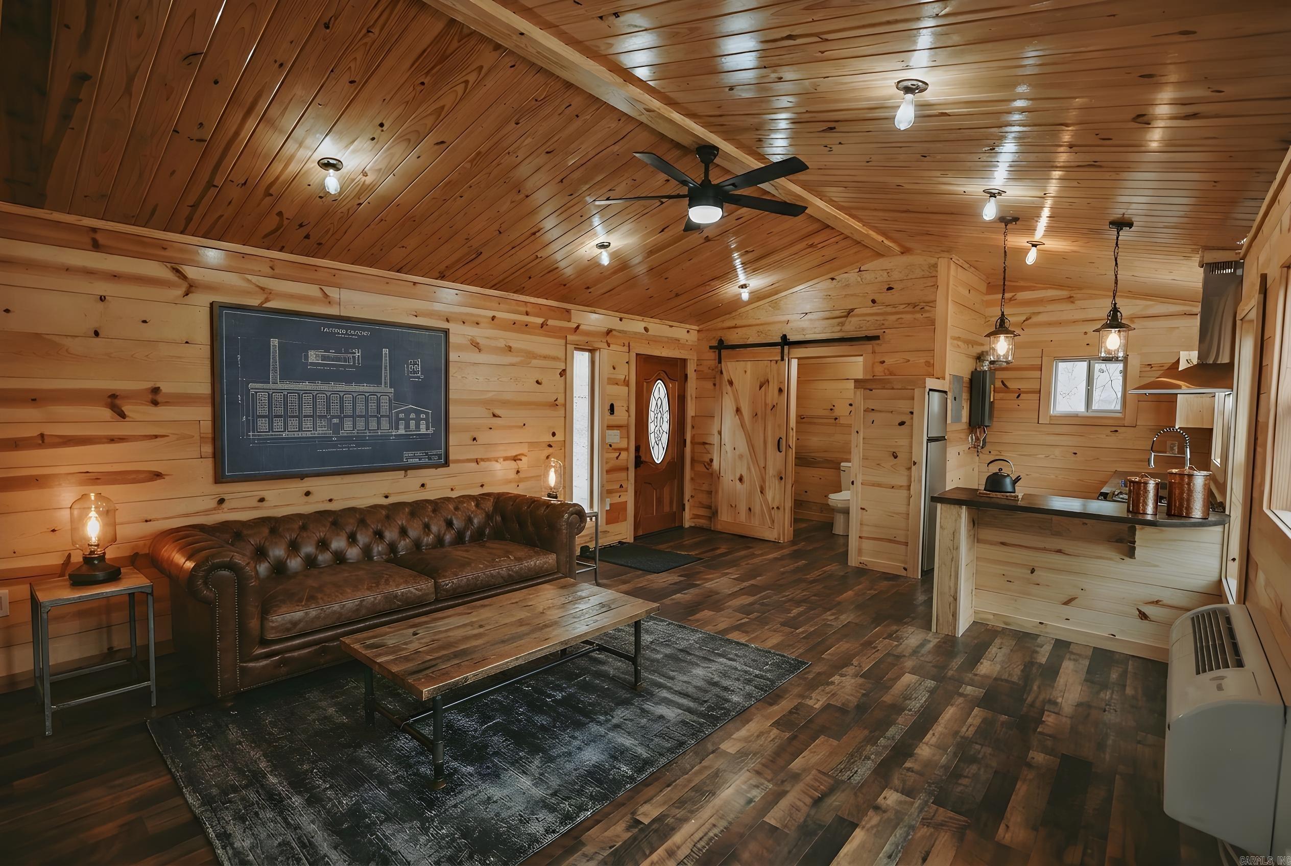 195 Bearce  Mount Ida, AR