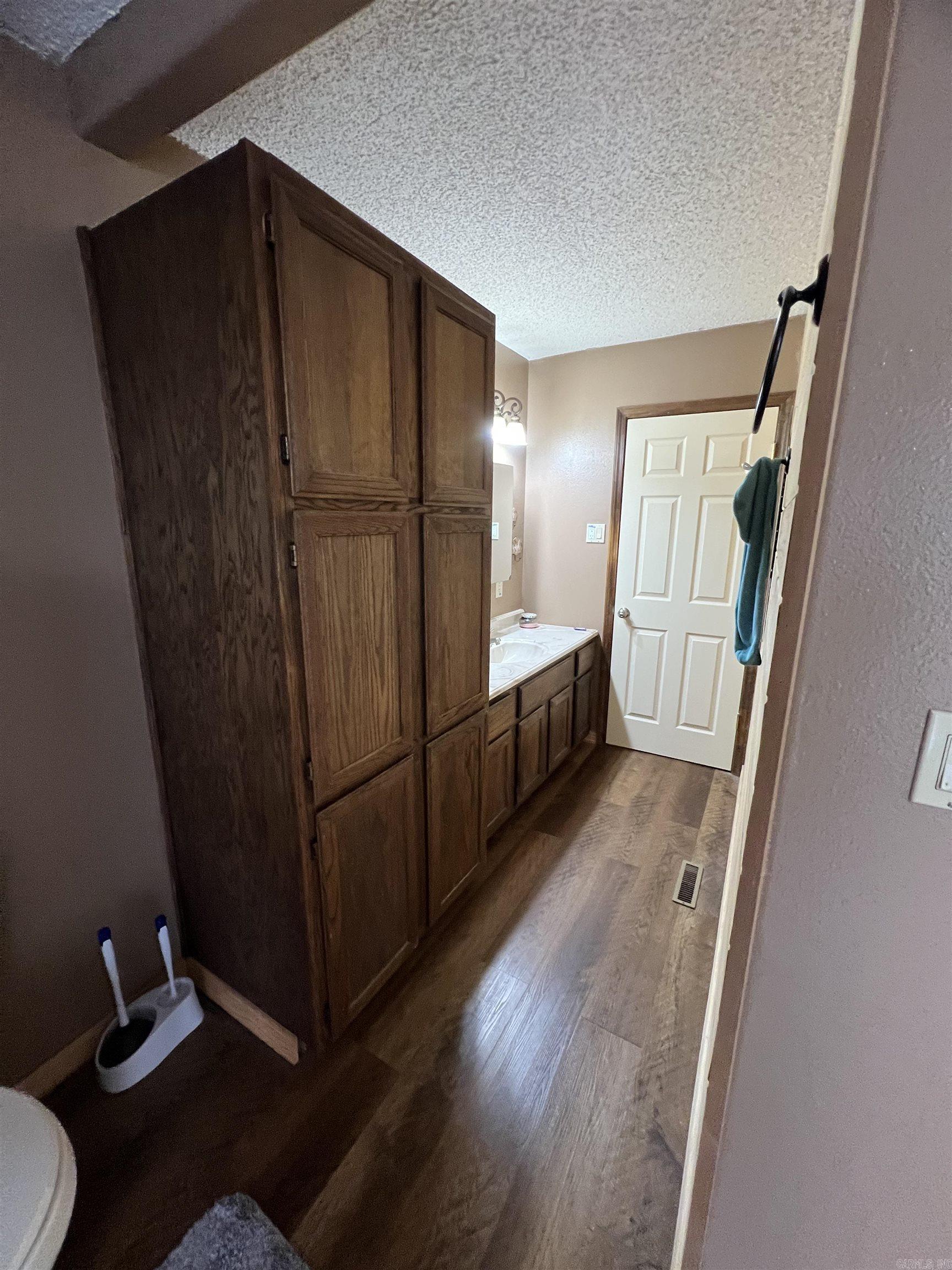 153 Greenwood  Fairfield Bay, AR