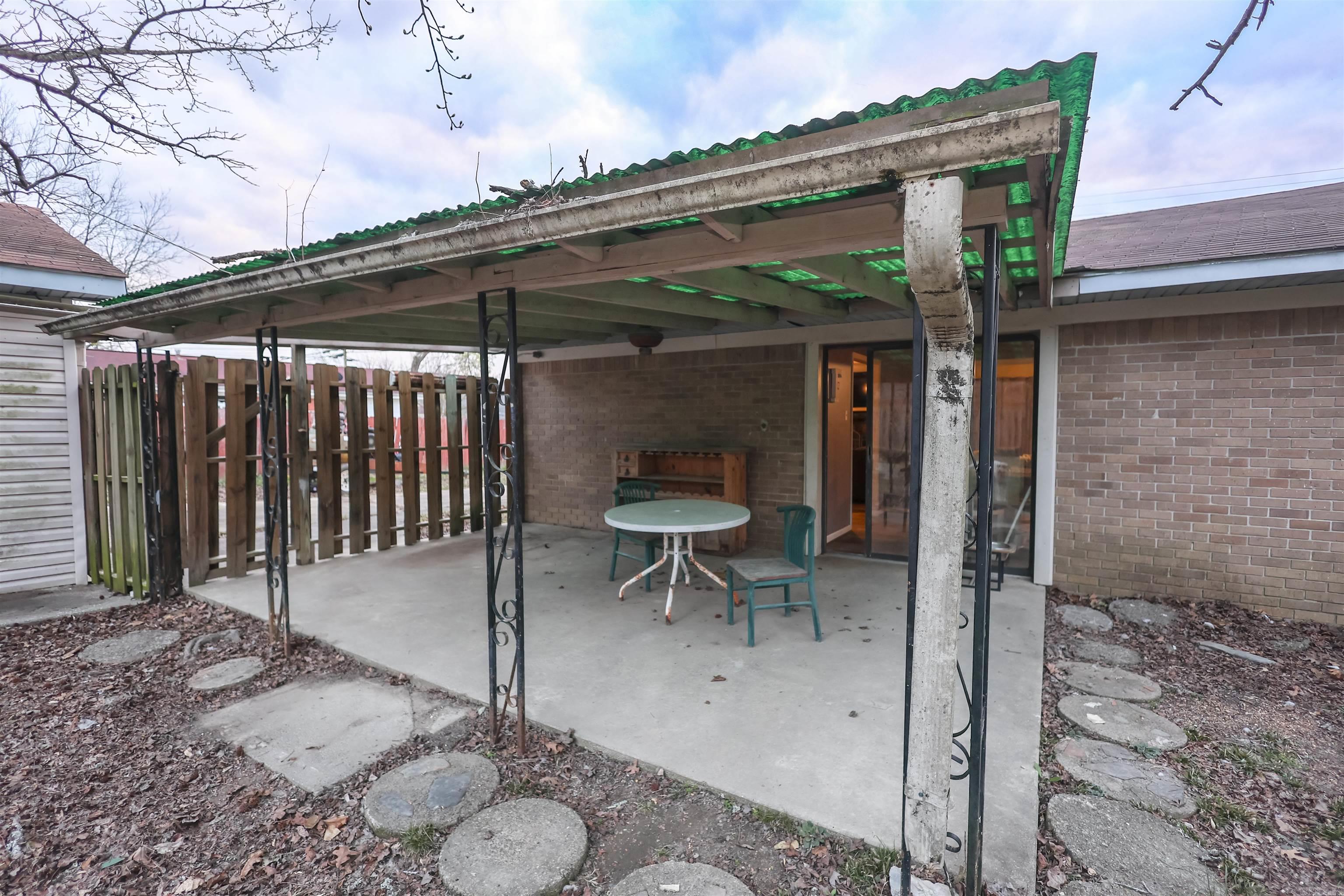 714 Lakeshore  Glenwood, AR