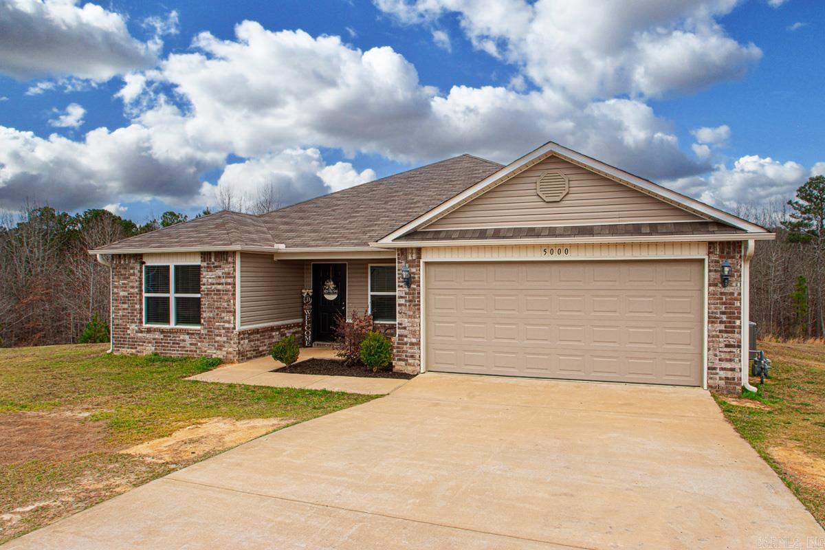 5000 Red Fox Trl  Bauxite, AR
