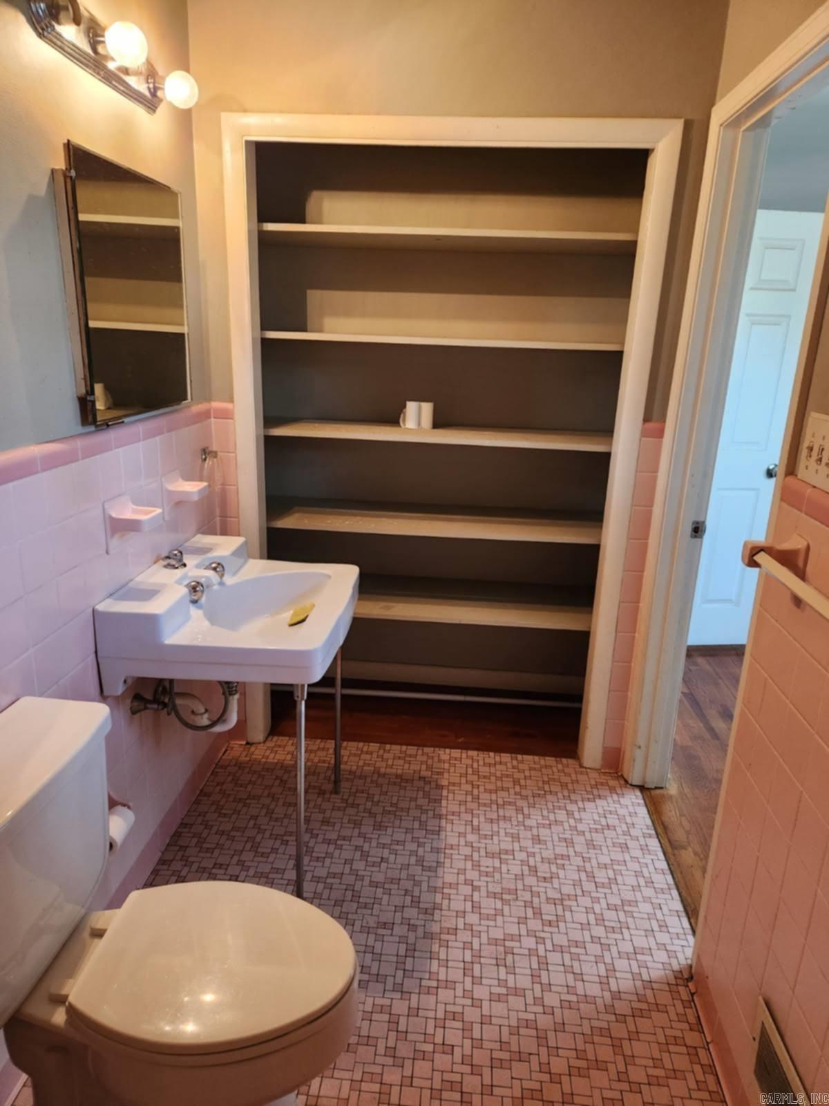 115 Pike  Benton, AR