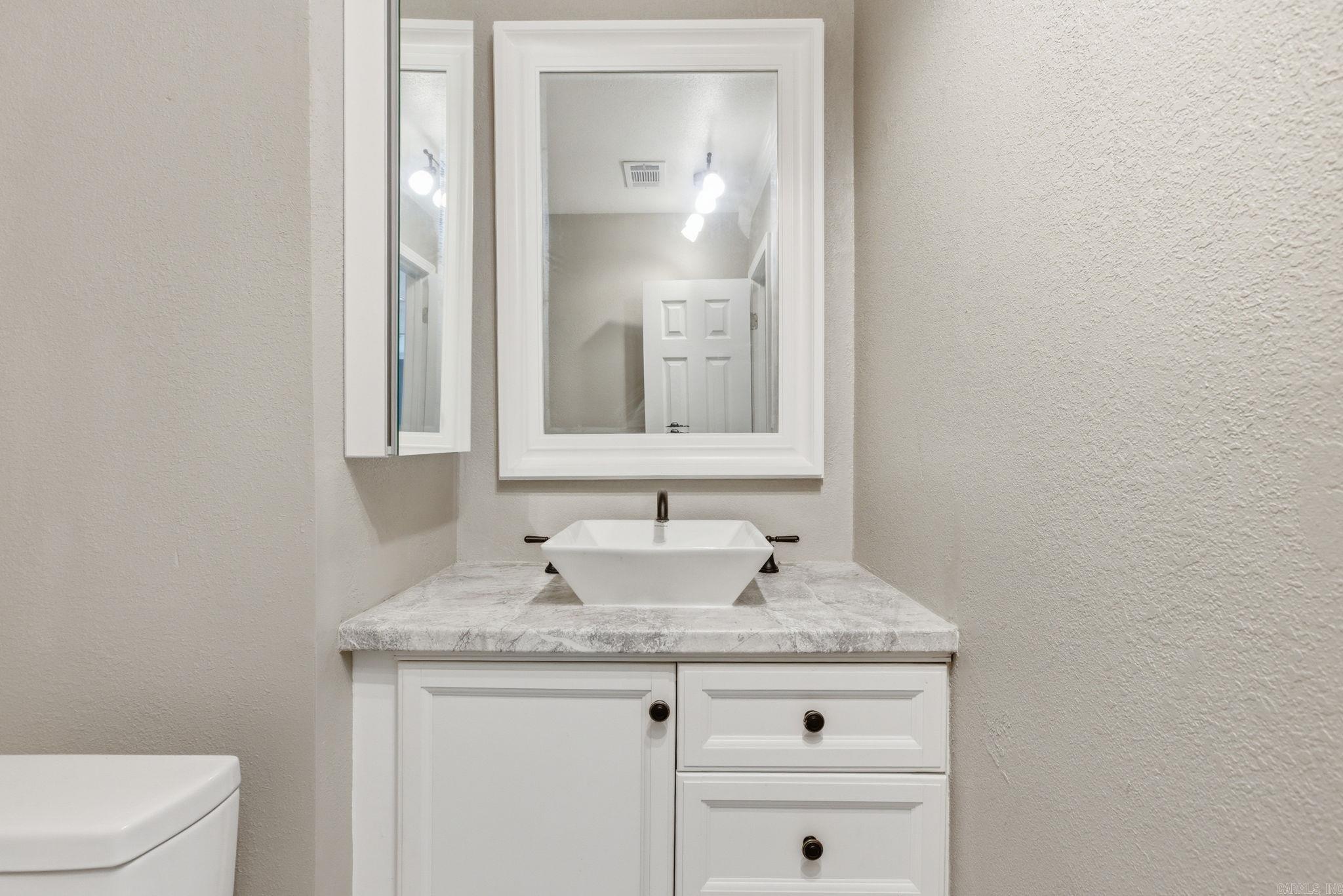 4010 W 17th Avenue  Pine Bluff, AR