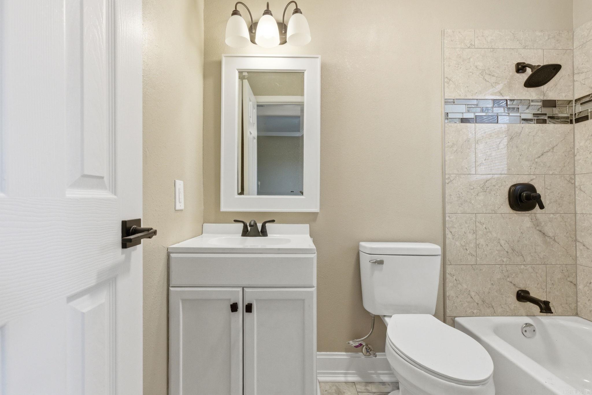 4010 W 17th Avenue  Pine Bluff, AR