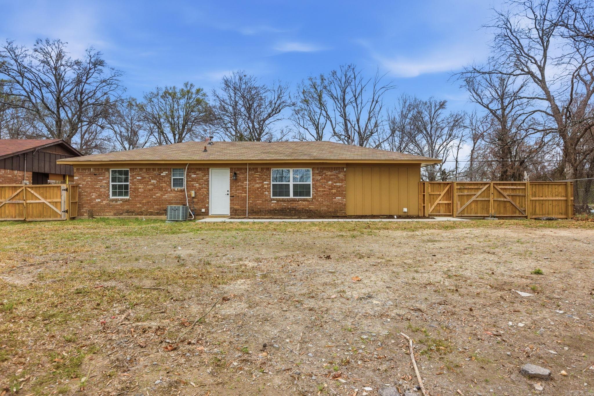 4010 W 17th Avenue  Pine Bluff, AR