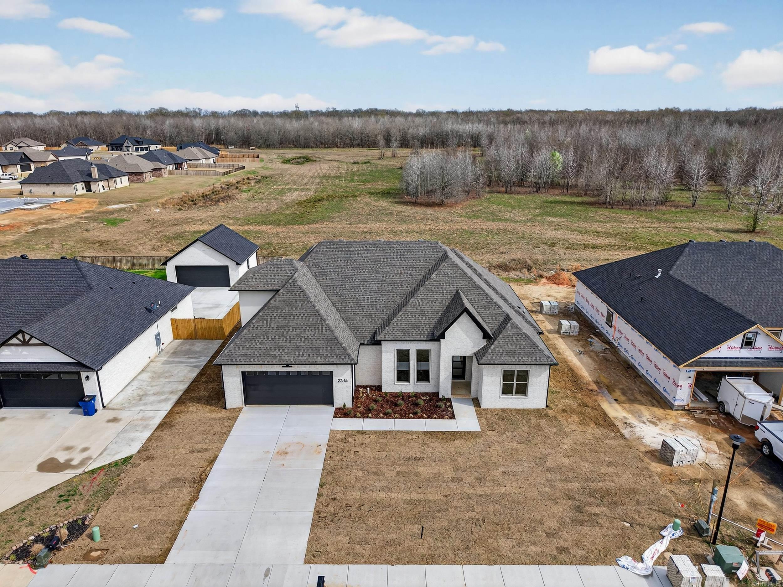 2314 Lakewood Circle  Cabot, AR