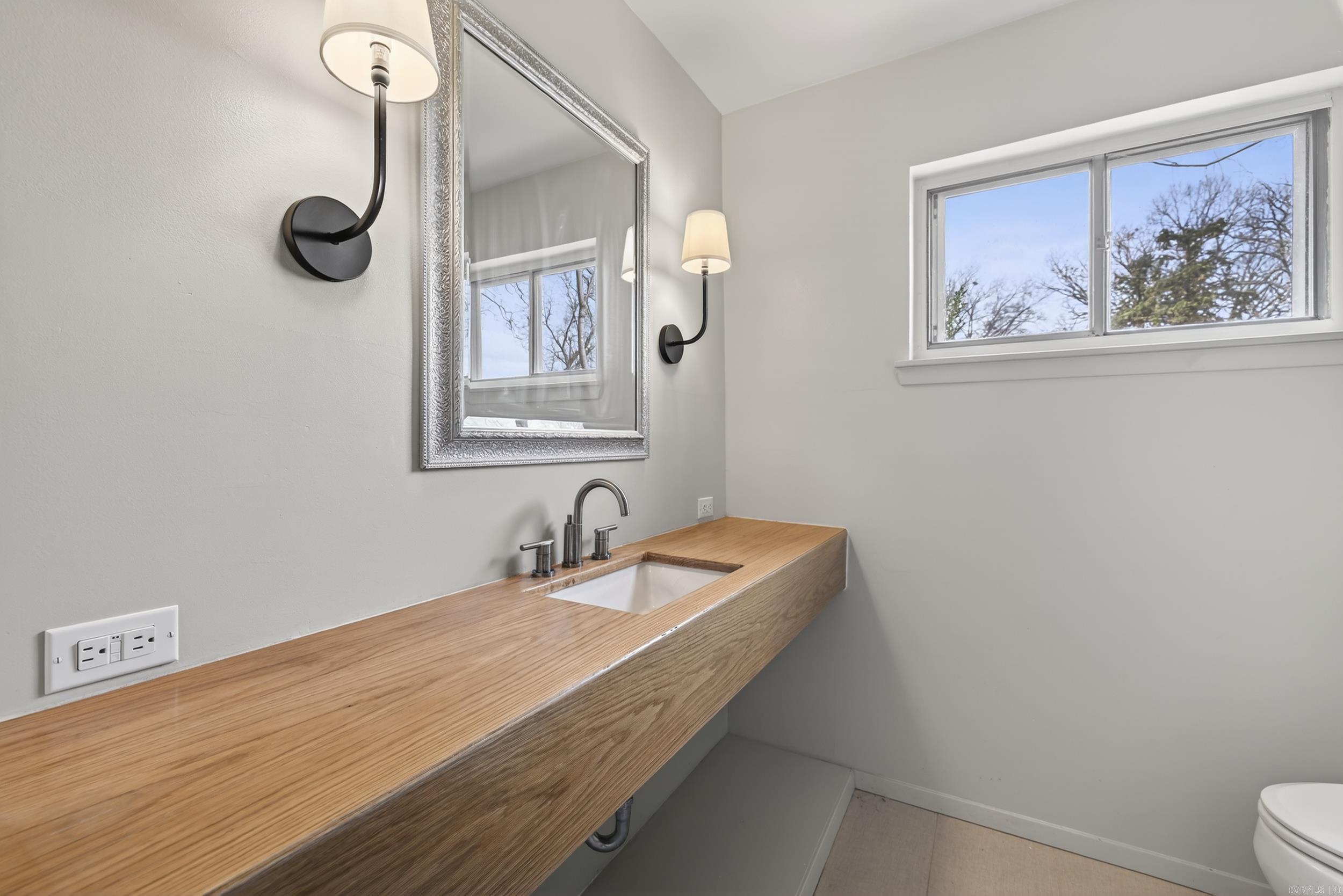 3530 Loch  North Little Rock, AR