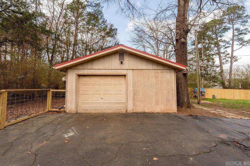 12 Beloit  Heber Springs, AR