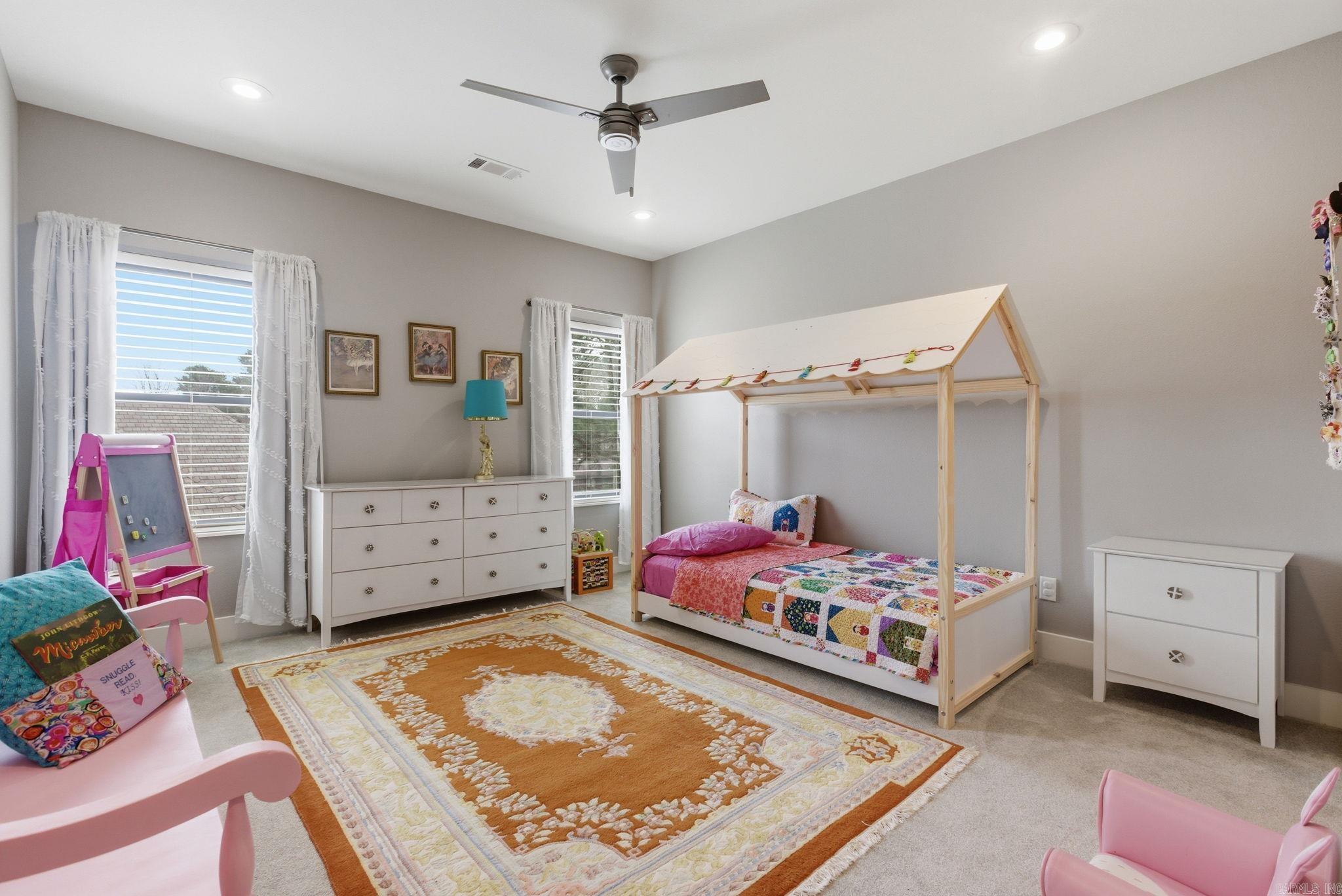 6736 HILO  Benton, AR