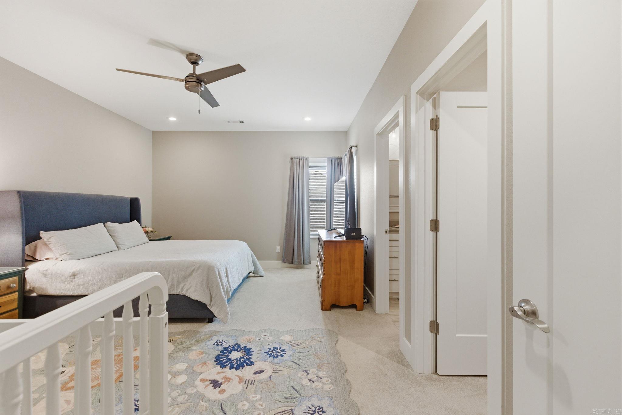 6736 HILO  Benton, AR