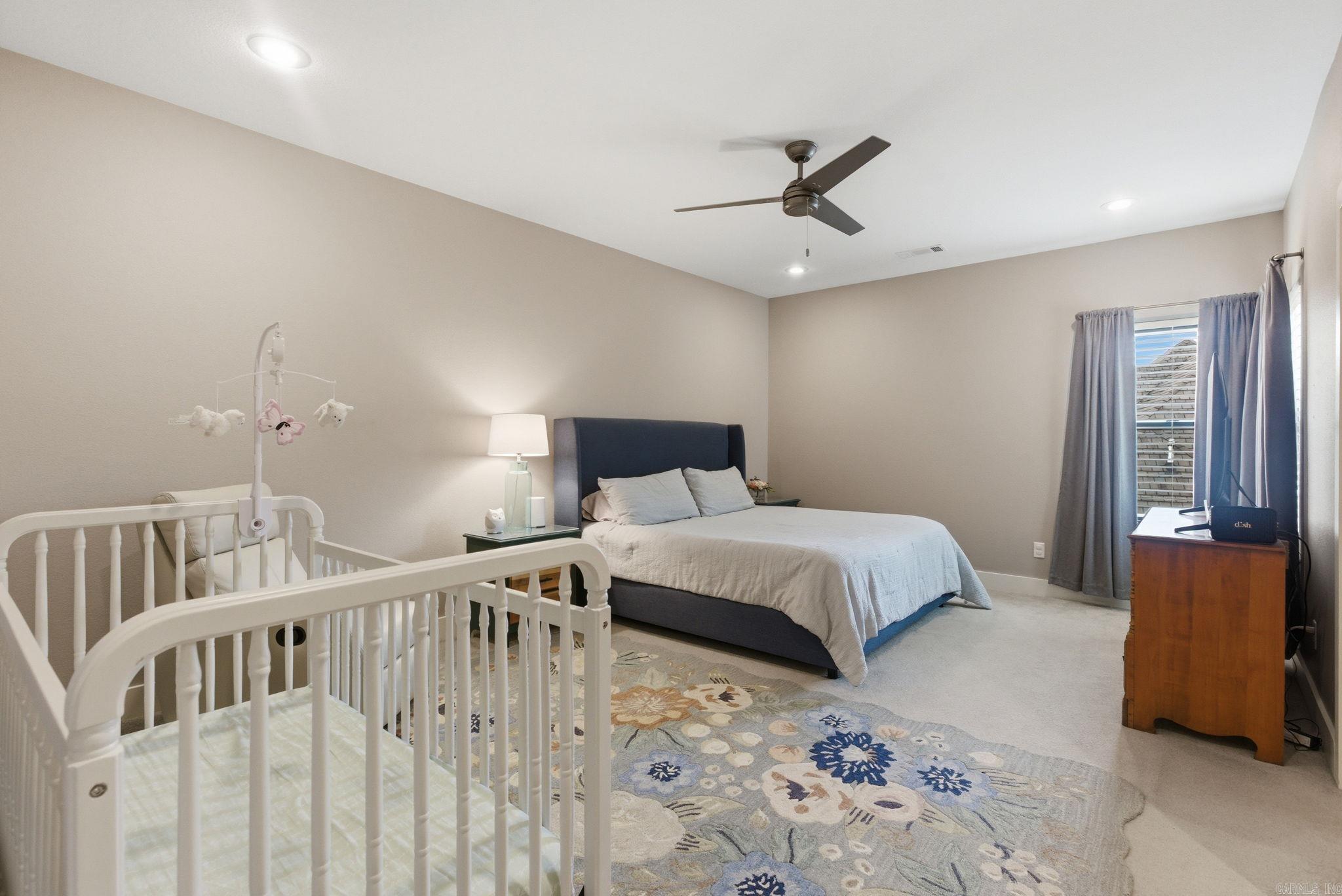 6736 HILO  Benton, AR