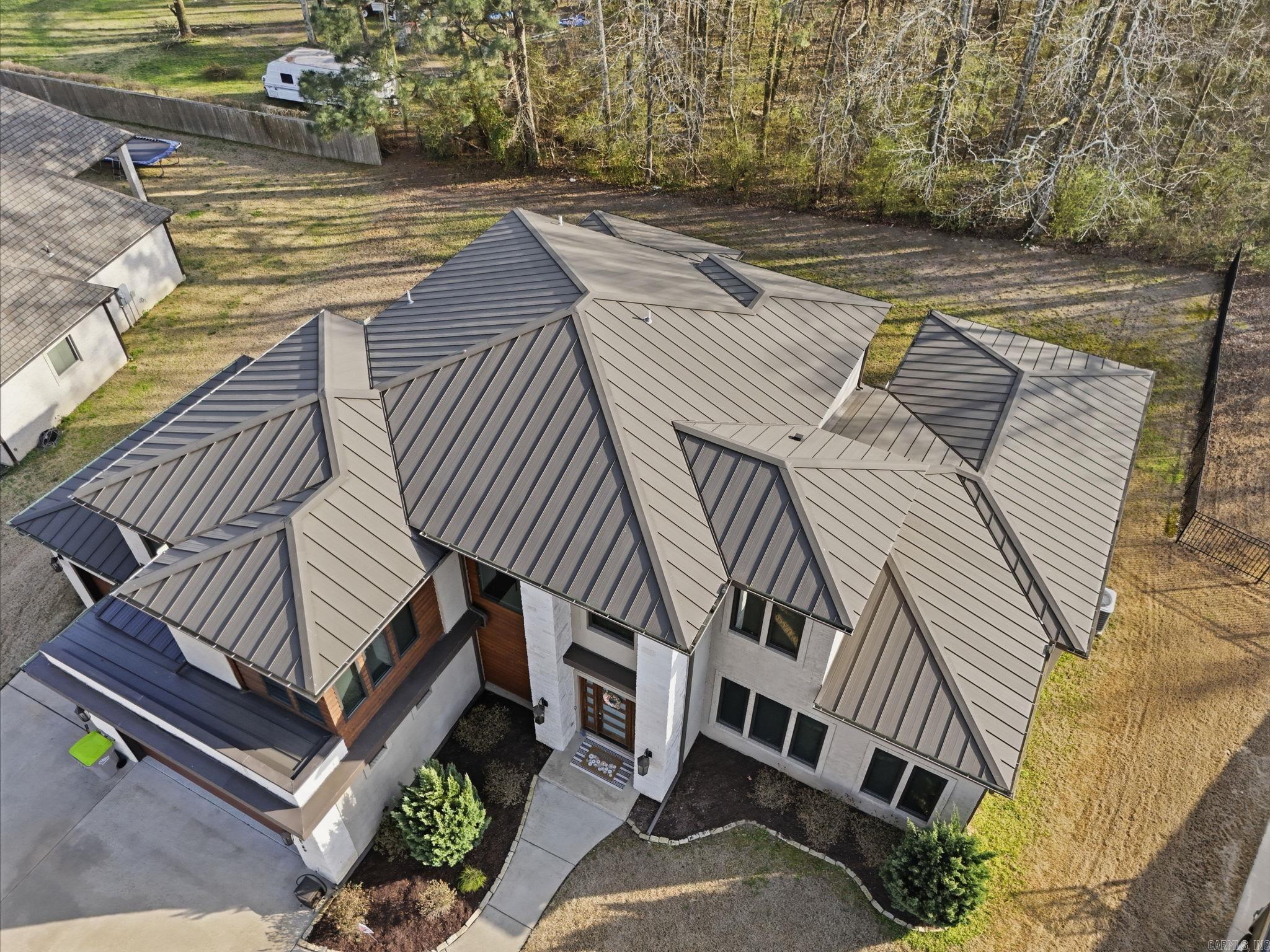 6736 HILO  Benton, AR