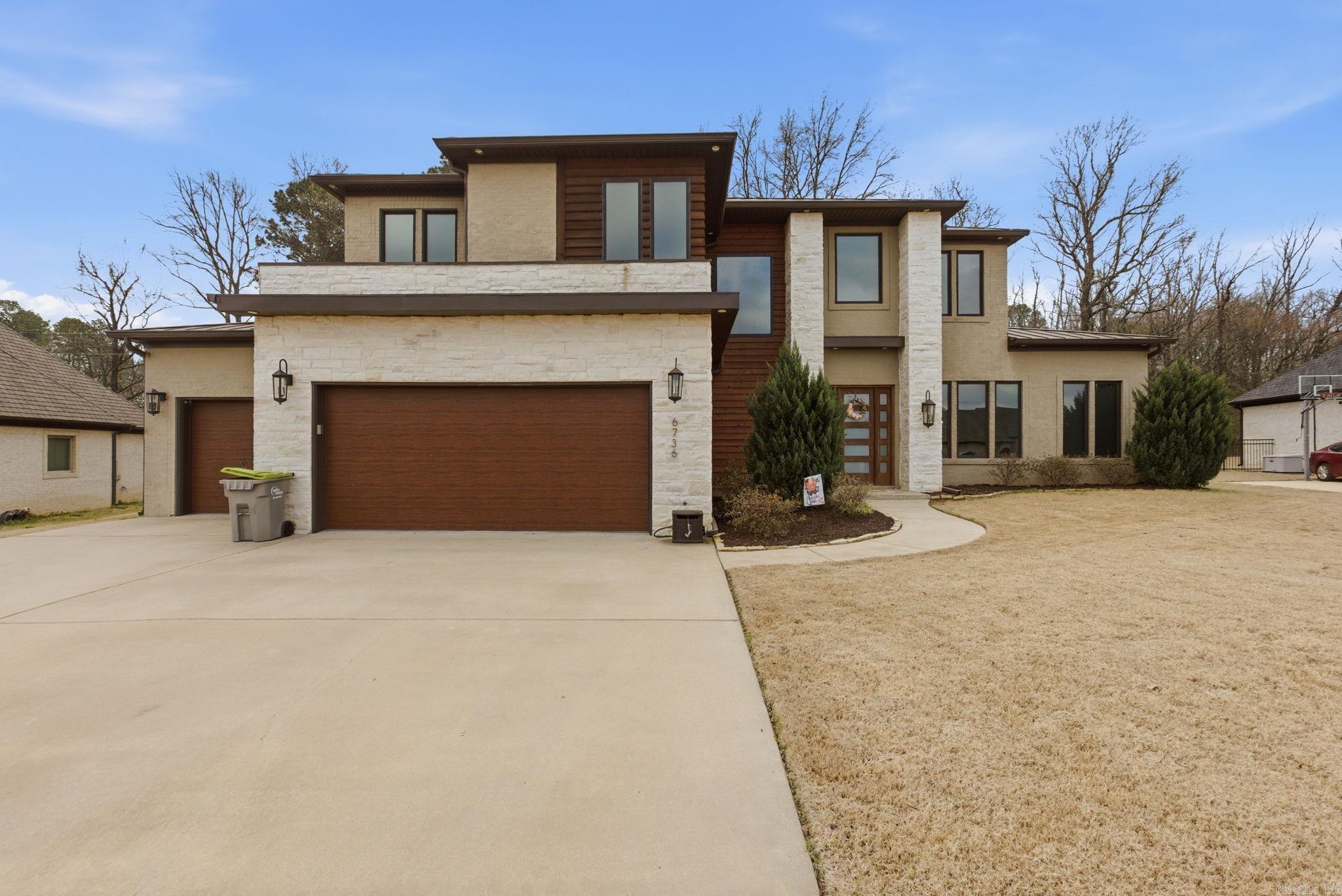 6736 HILO  Benton, AR