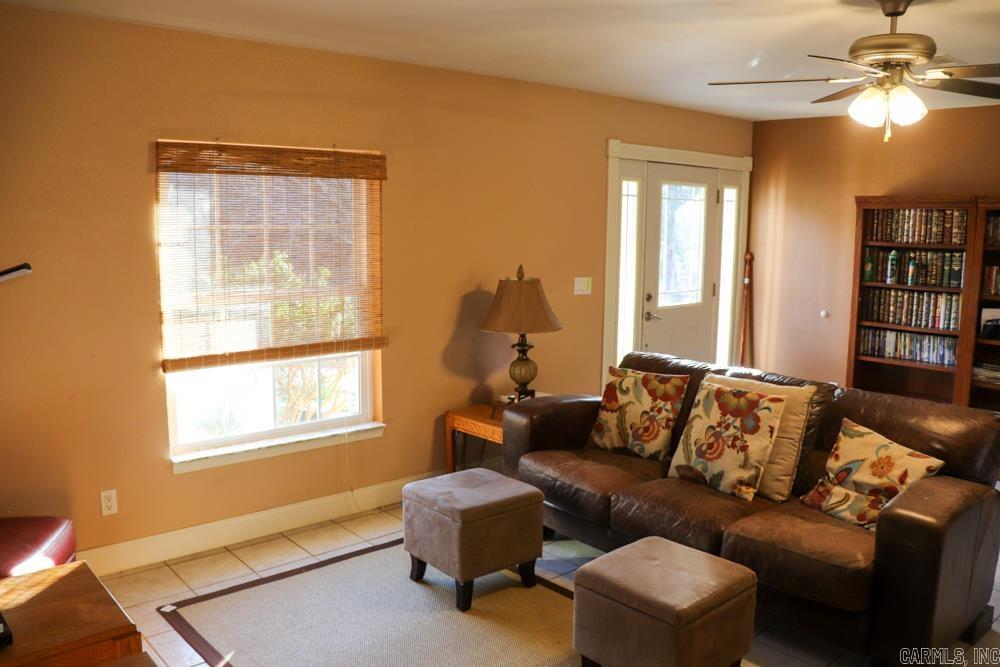 9238 Elizabeth  Viola, AR