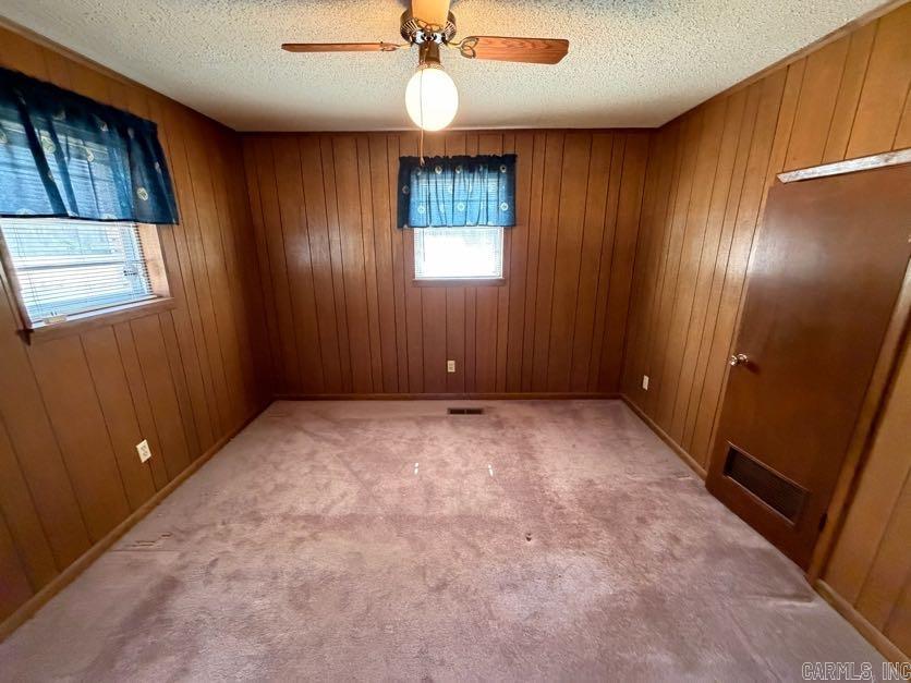 21911 N Springlake  Hensley, AR