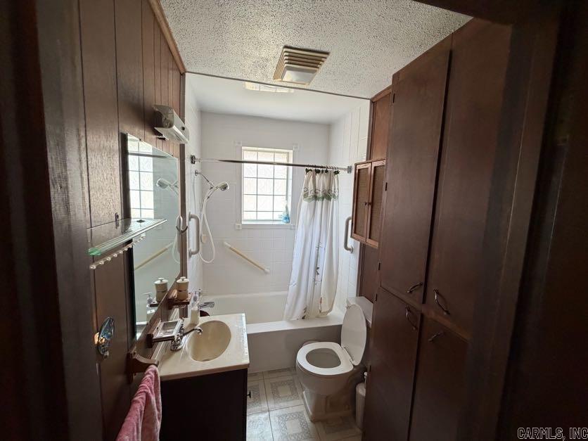 21911 N Springlake  Hensley, AR