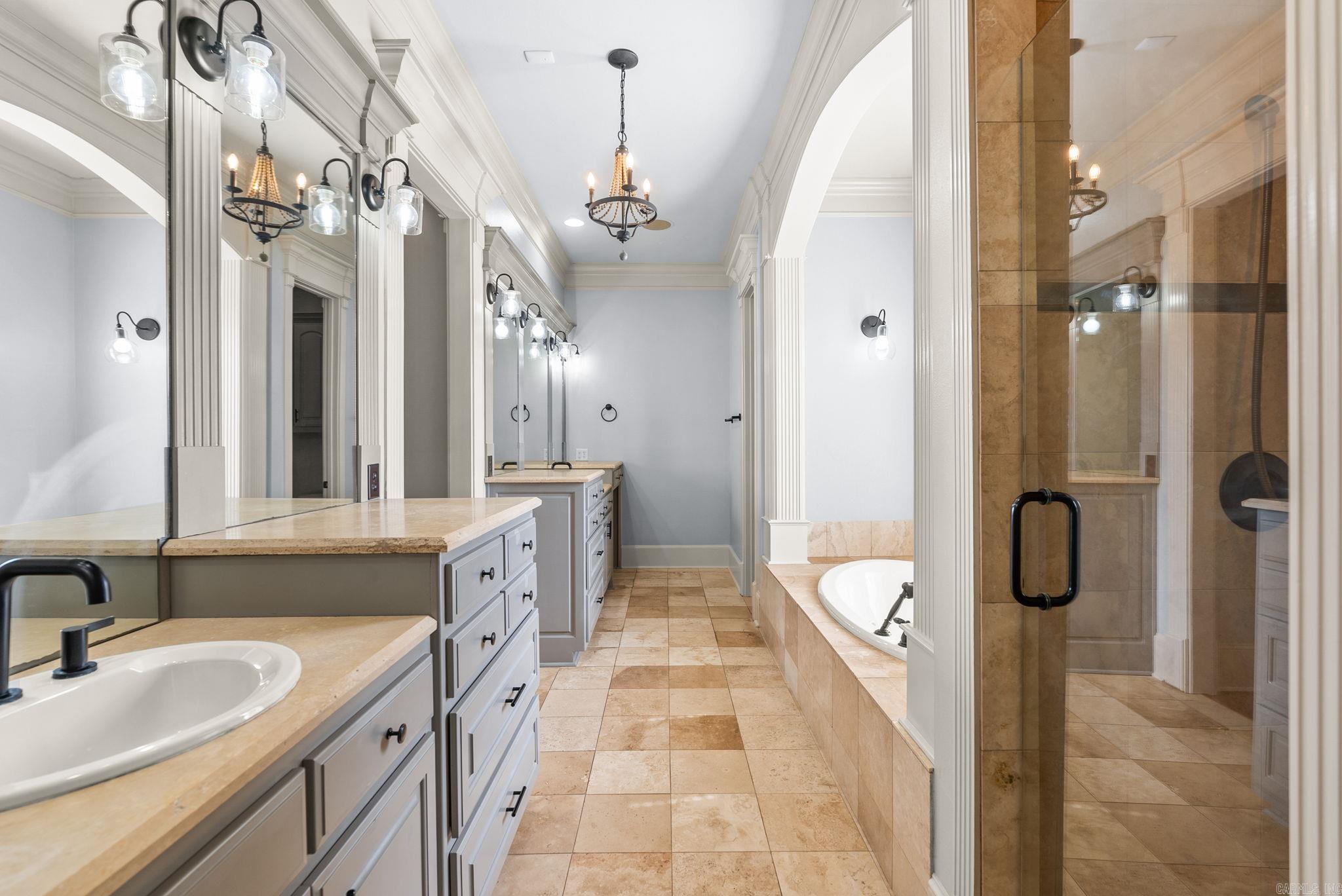 7422 Palm Beach Avenue Benton, AR 72019