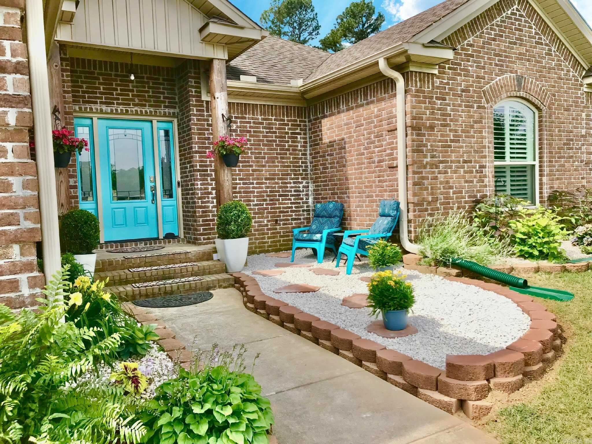 211 Creek View  Austin, AR