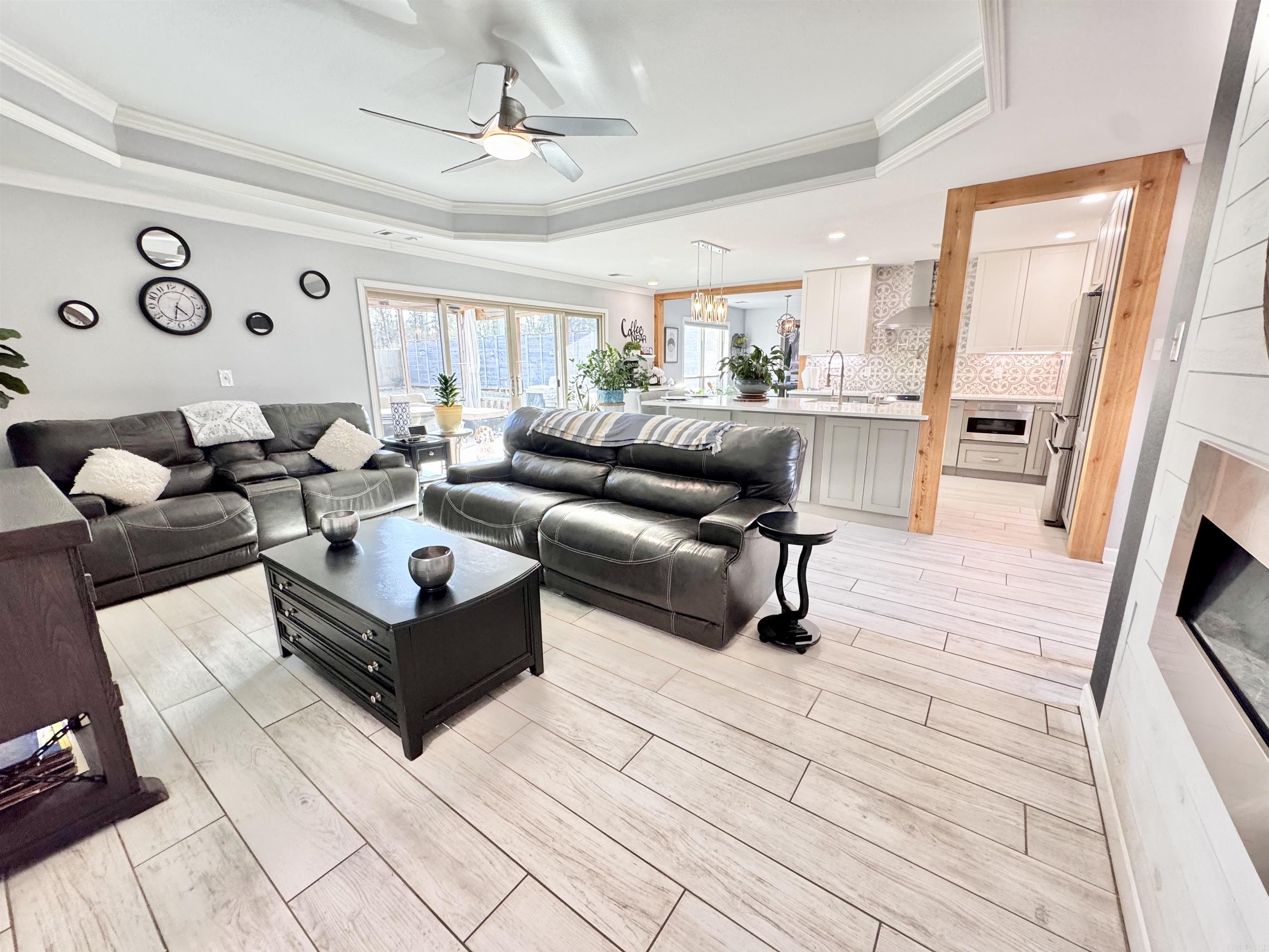 211 Creek View  Austin, AR