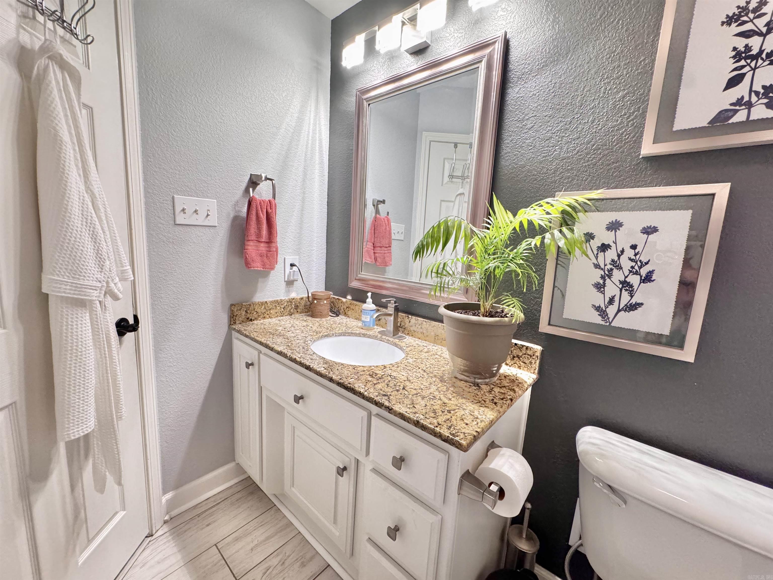 211 Creek View  Austin, AR