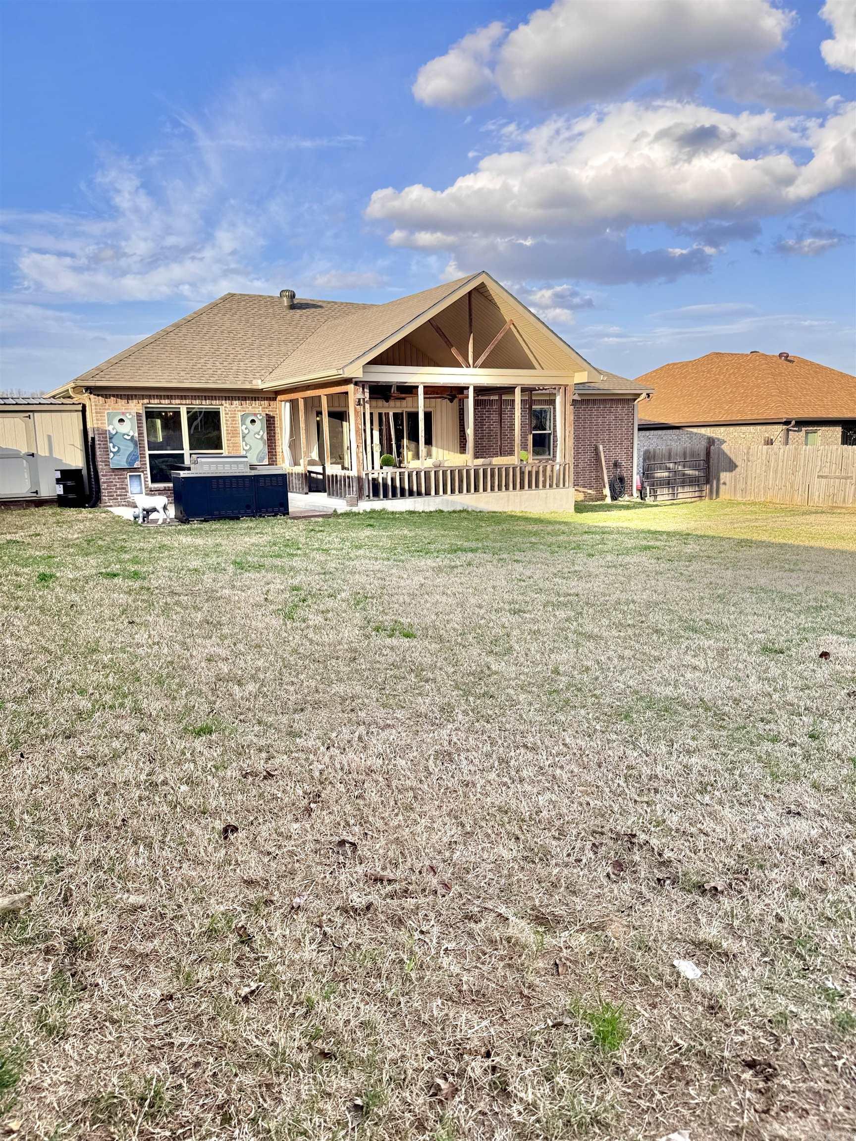 211 Creek View  Austin, AR